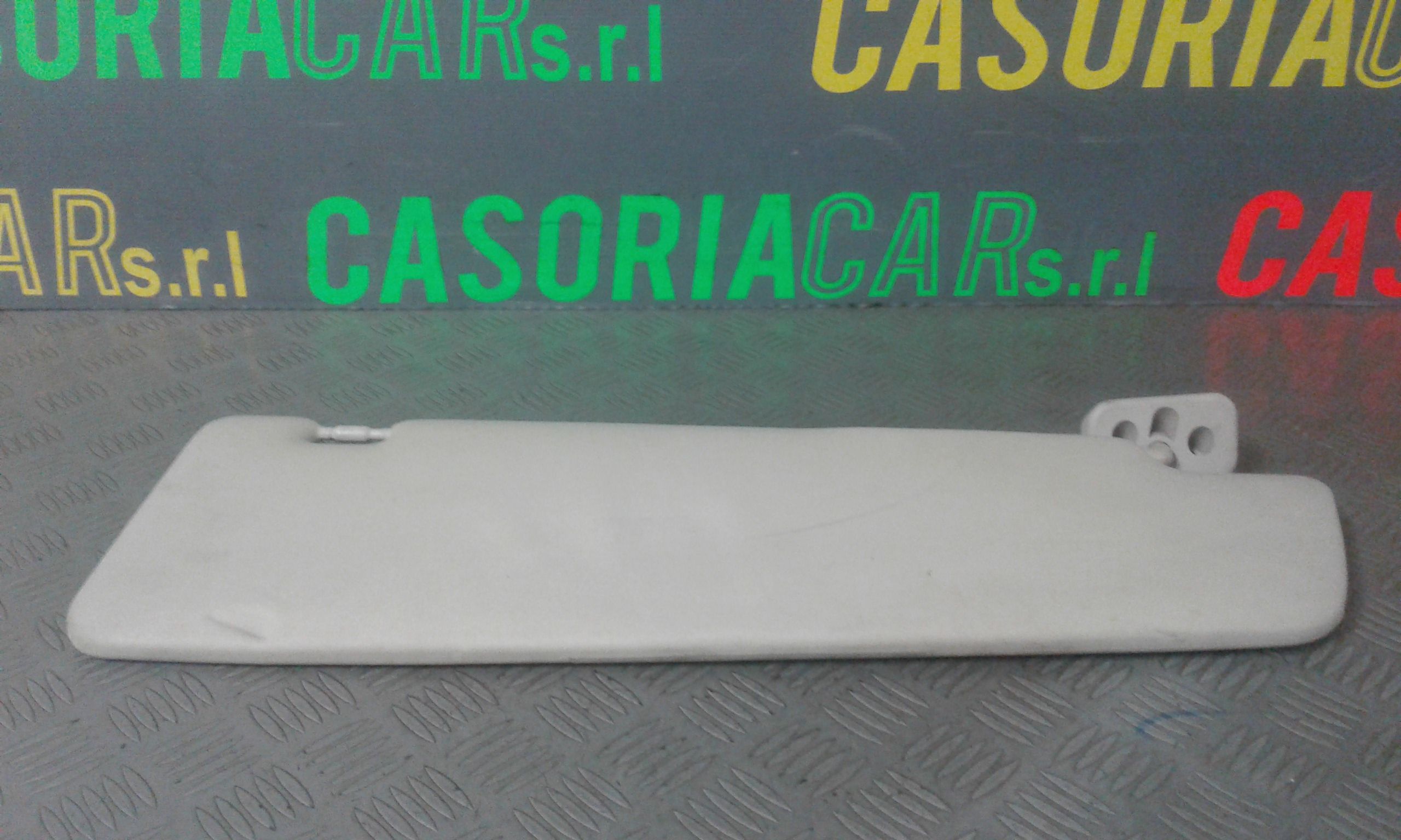 Aletta Parasole Parabrezza Sinistro 1612108180 Usato