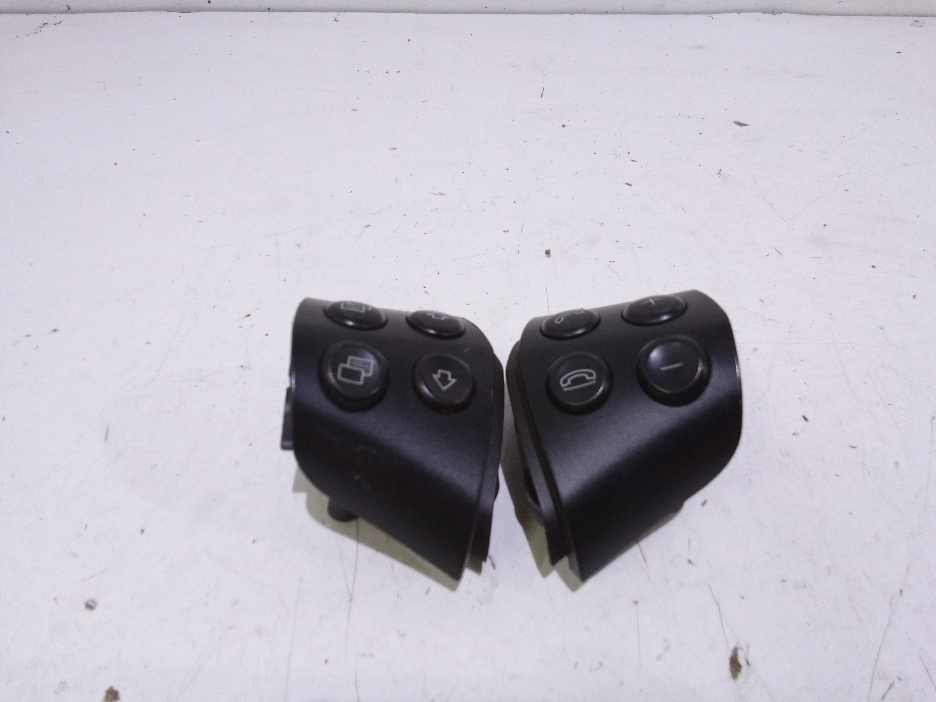 Blocco Volante Multifunzione A16982073109116 Usato