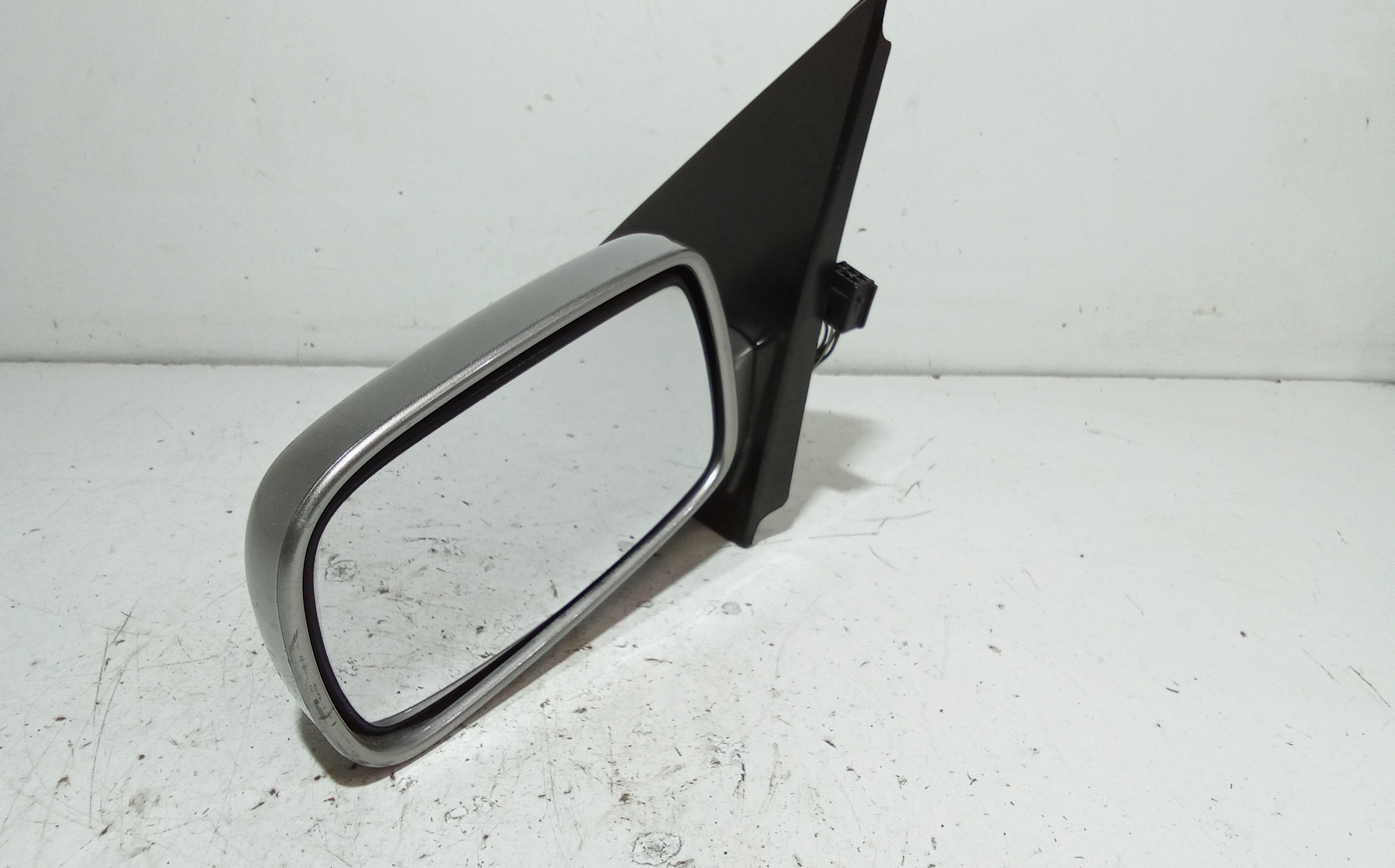 Retrovisore Est. Sinistro 879400D012 Usato