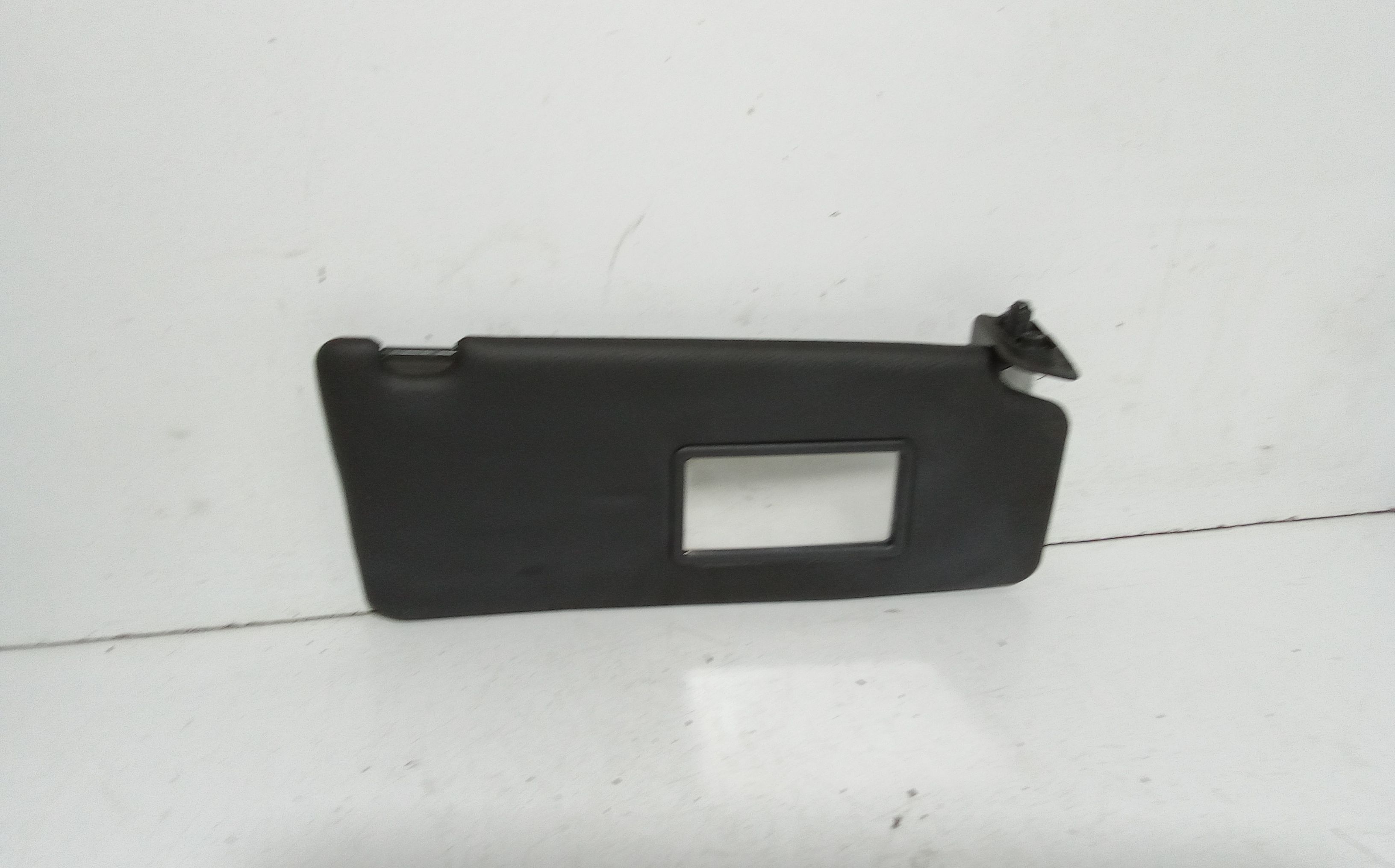 Aletta Parasole Parabrezza Destro 719701635 Usato