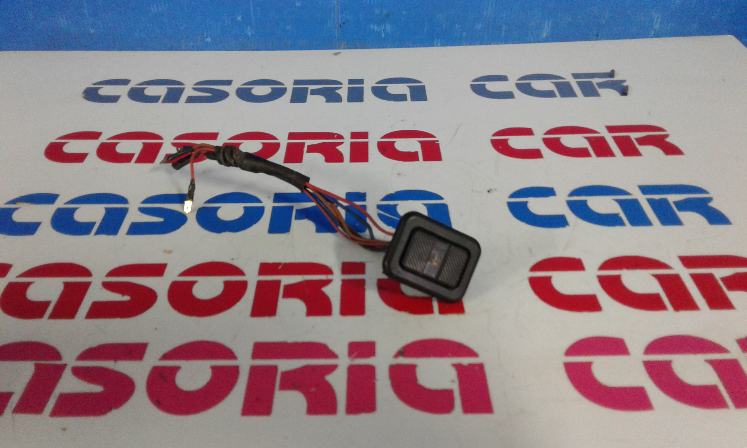 Interruttore Alzacristalli Porta Ant. Destro Usato