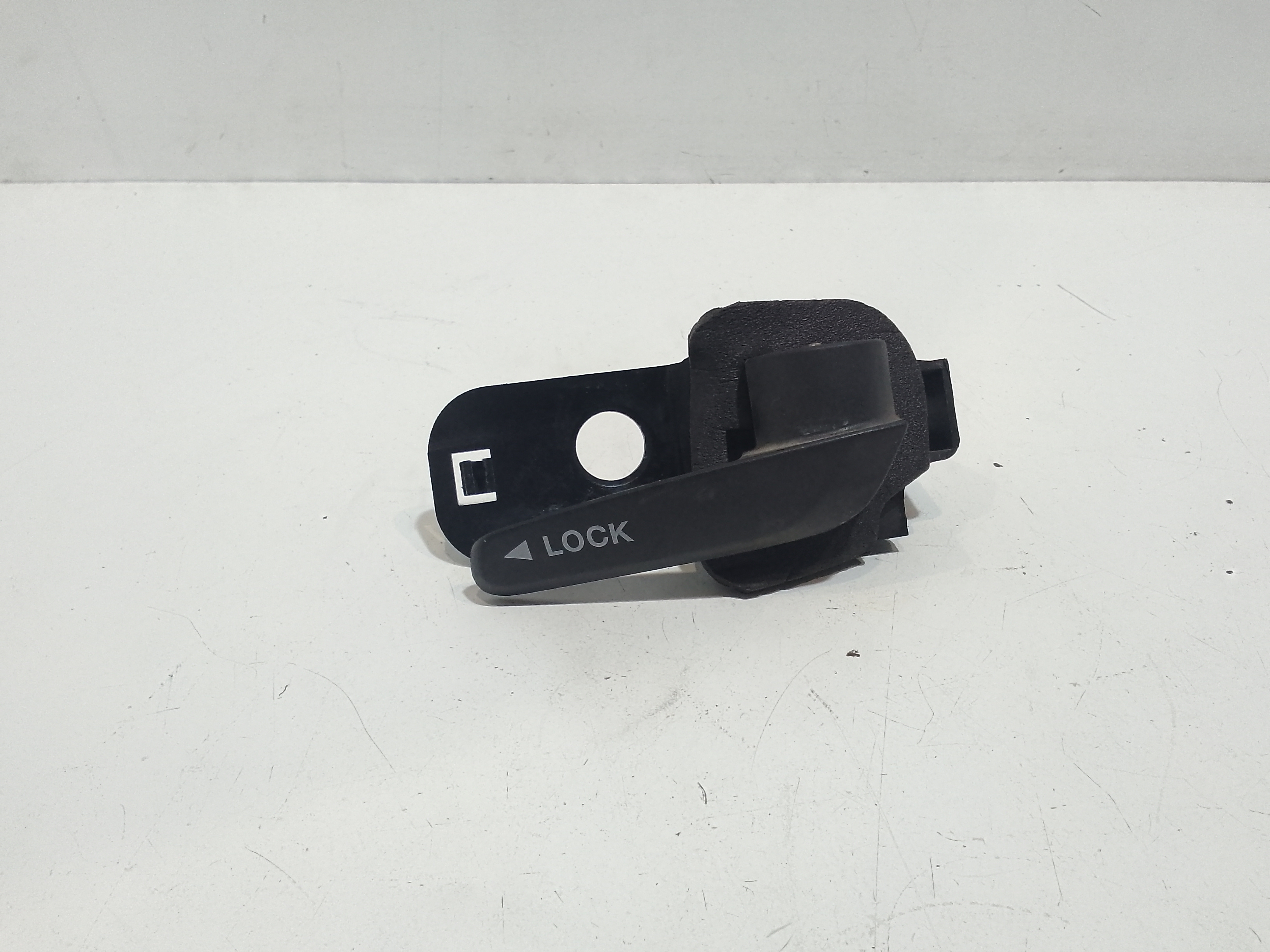 Maniglia Int. Apertura Porta Ant. Sinistro 735420506 Usato