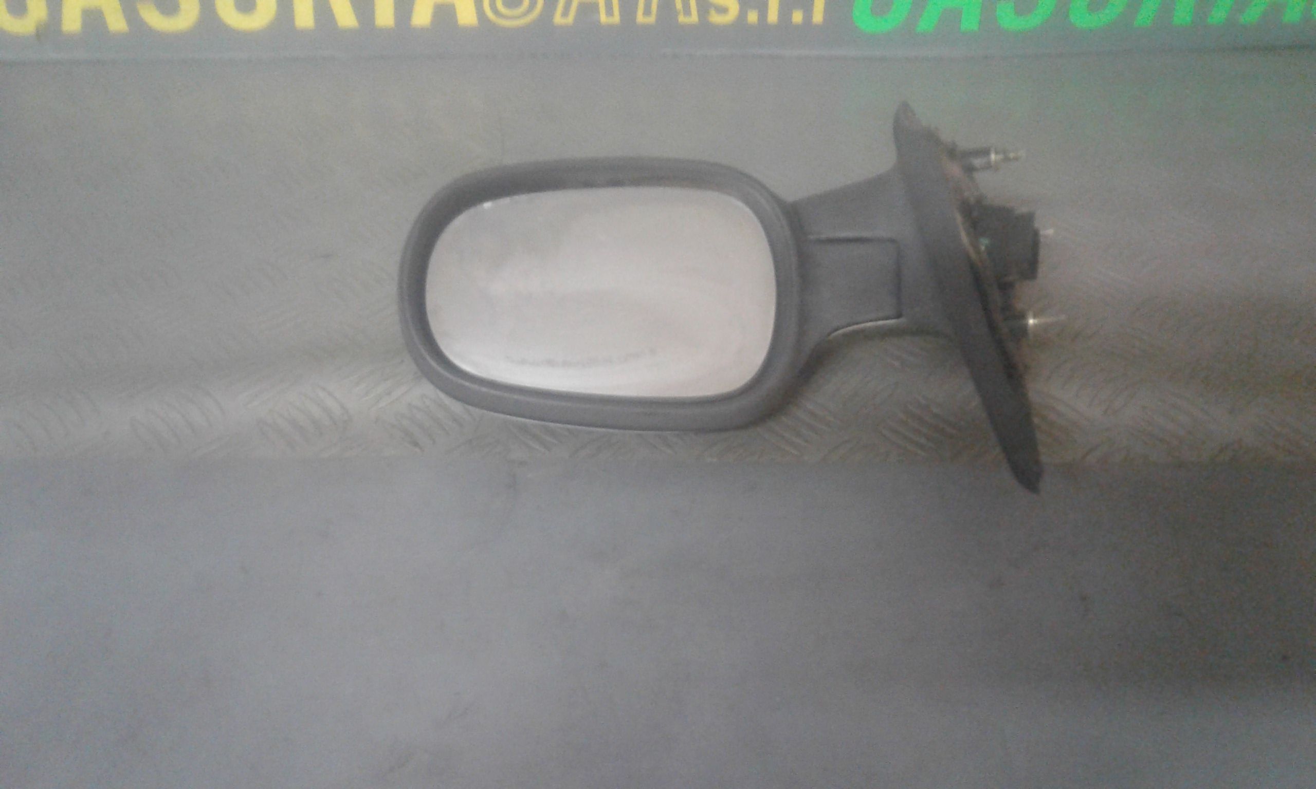 Retrovisore Est. Destro Usato