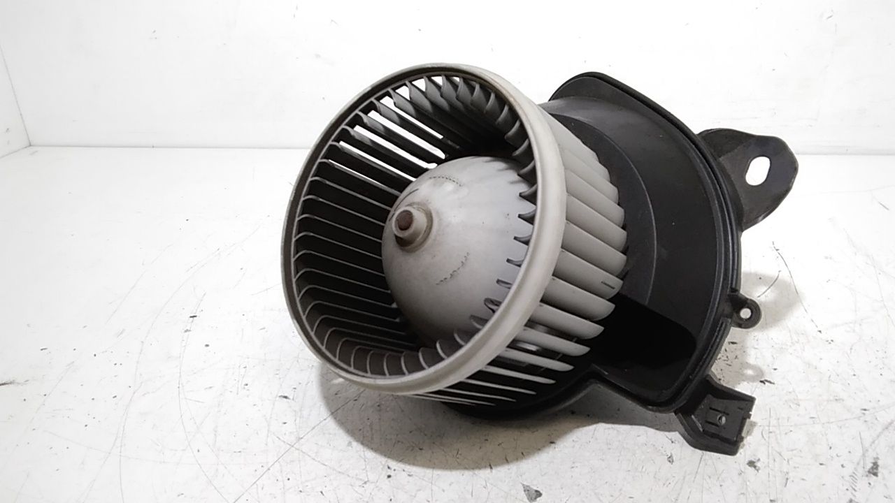 Motorino Ventilazione Abitacolo 77364951 Usato