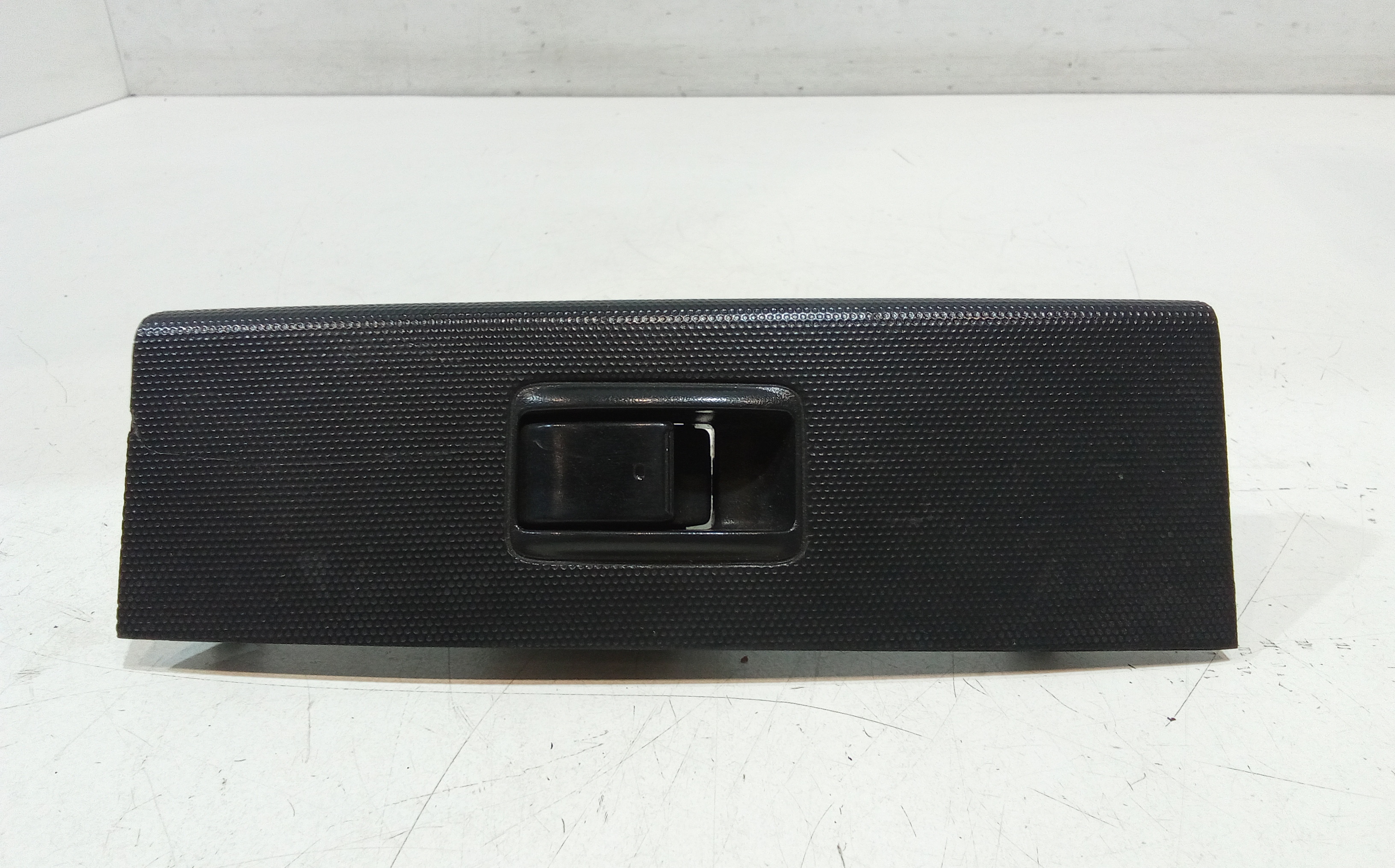 Interruttore Alzacristalli Porta Ant. Destro Usato