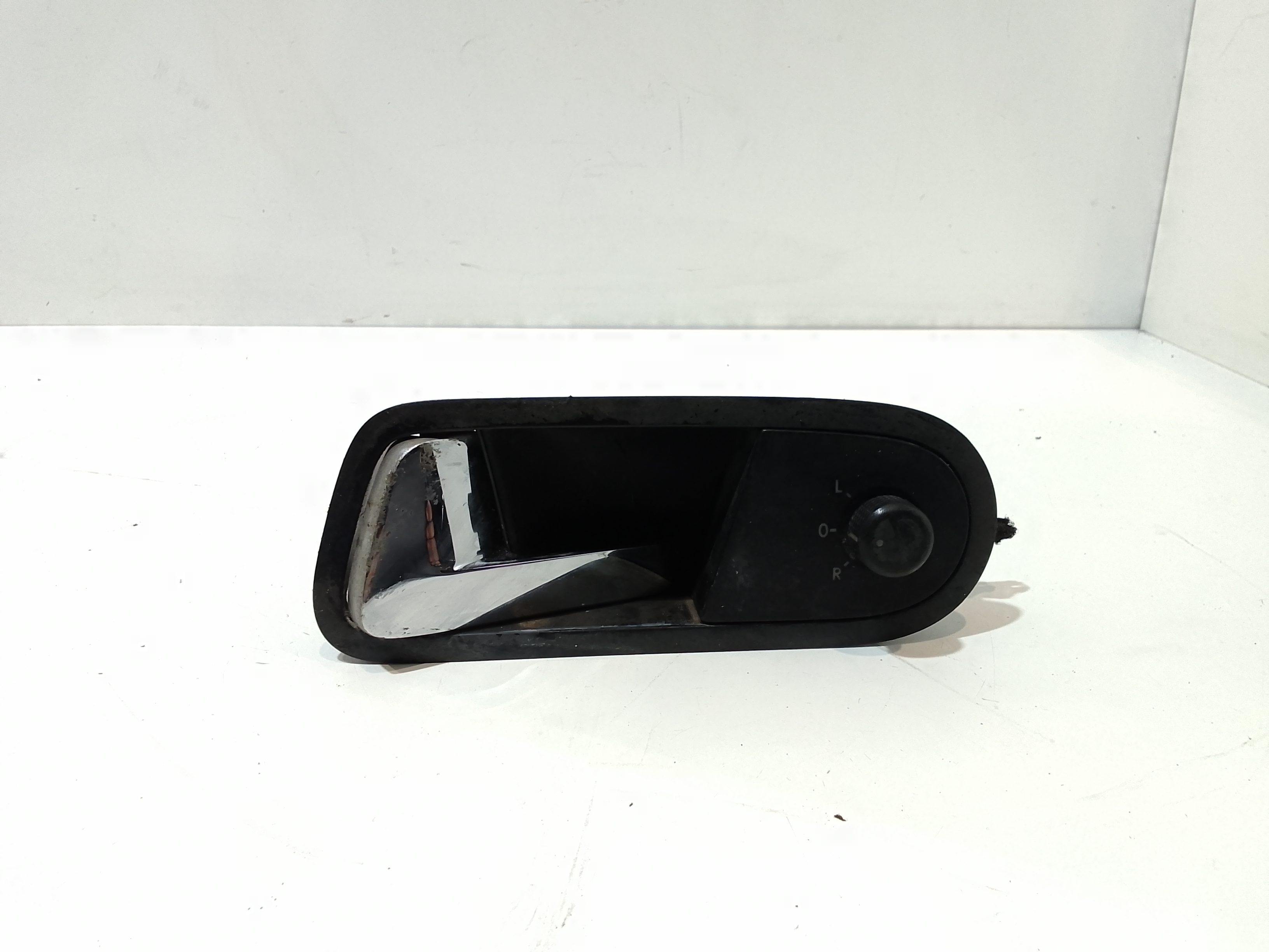 Maniglia Int. Apertura Porta Ant. Sinistro 1125130 Usato