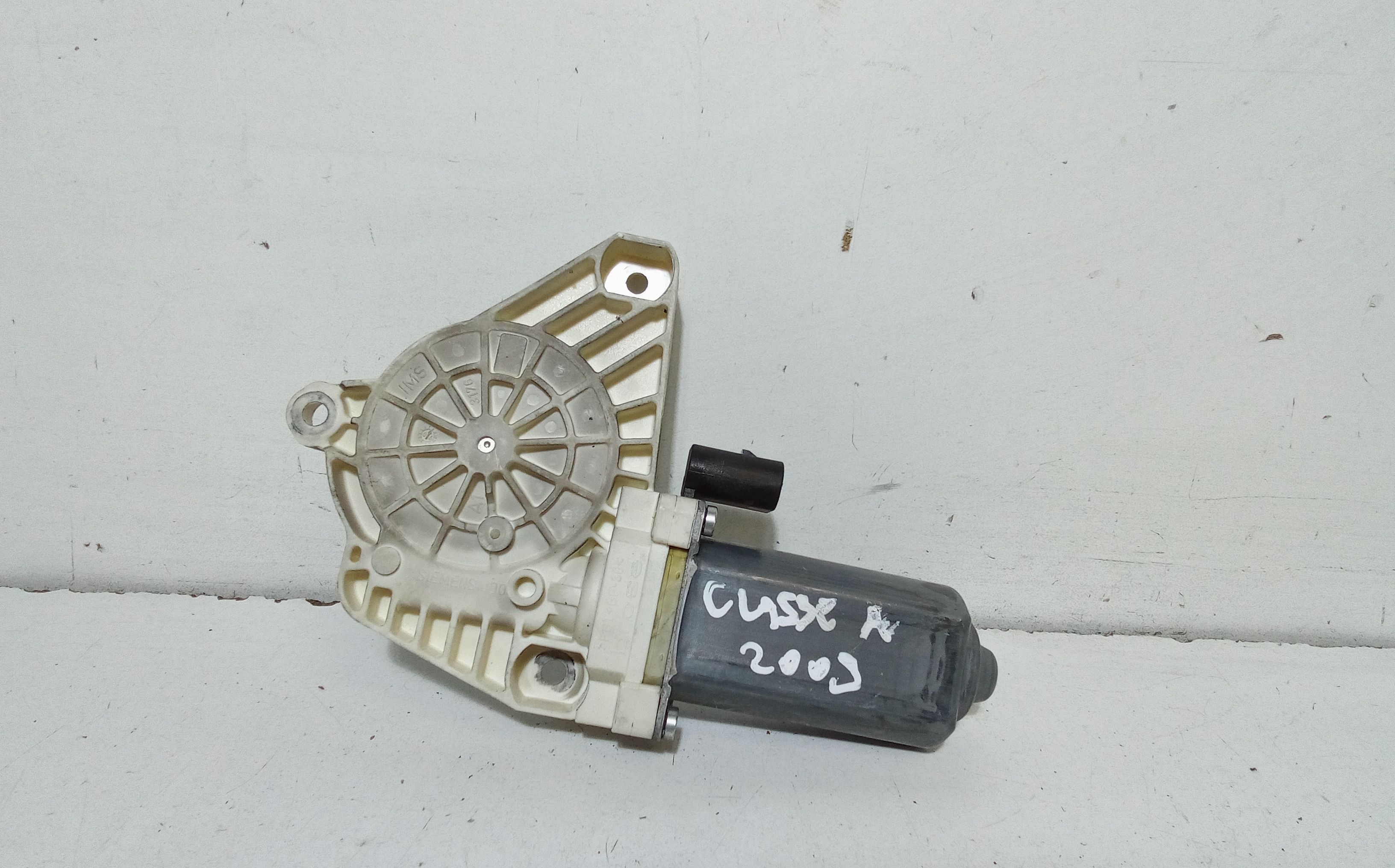 Motorino Alzacristallo Porta Ant. Destro A1698204242 Usato