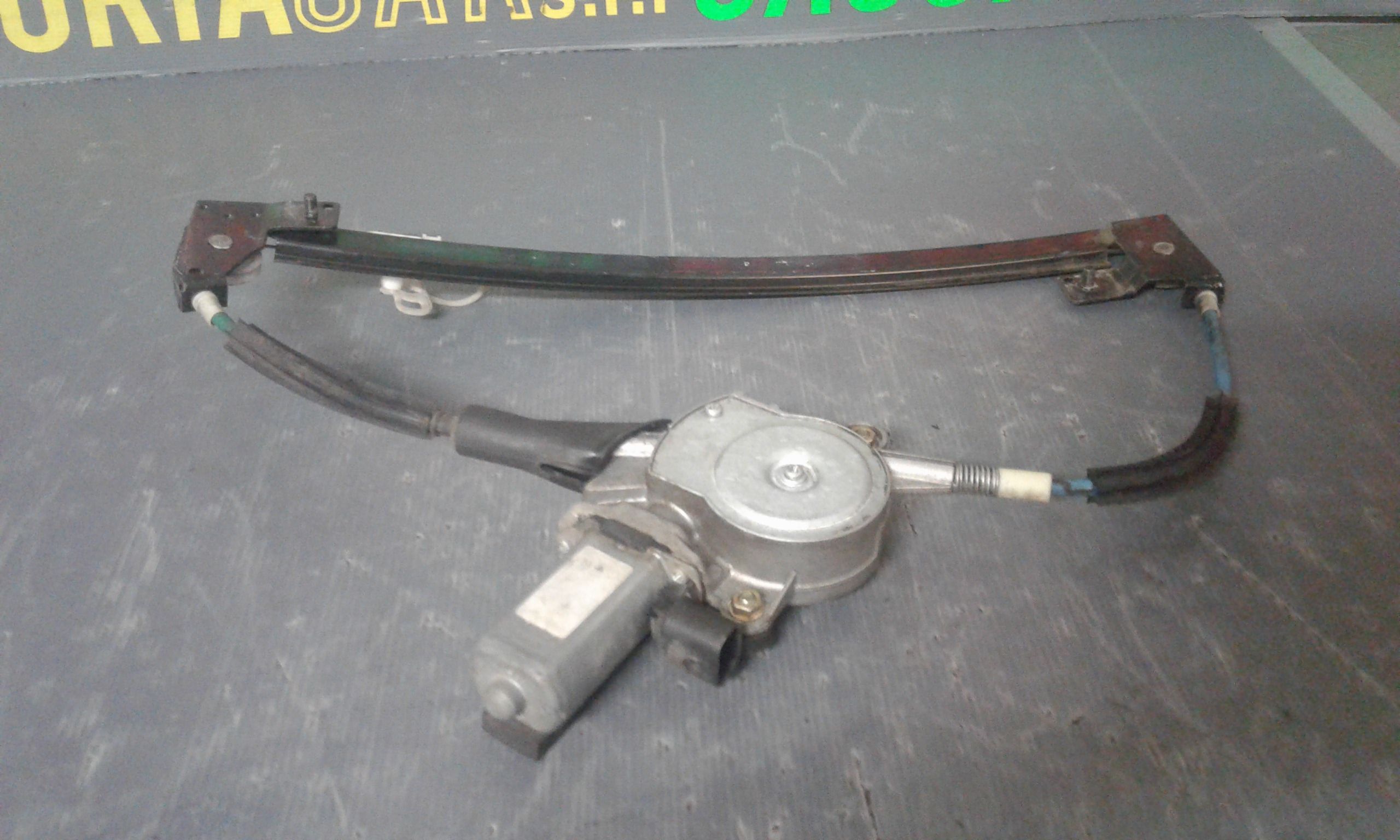 Alzacristallo Porta Ant. Sinistro Usato