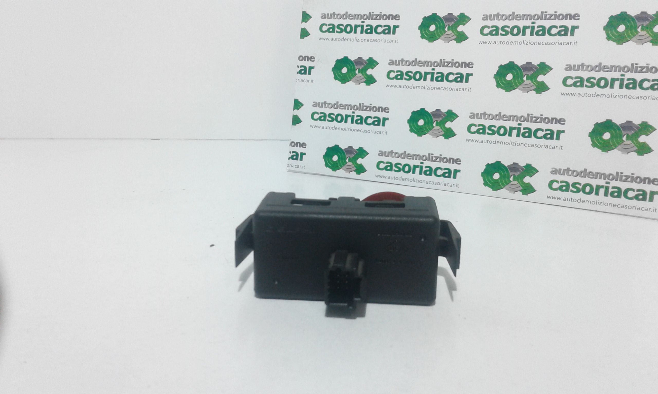 Interruttore Luci Emergenza 252103766R Usato