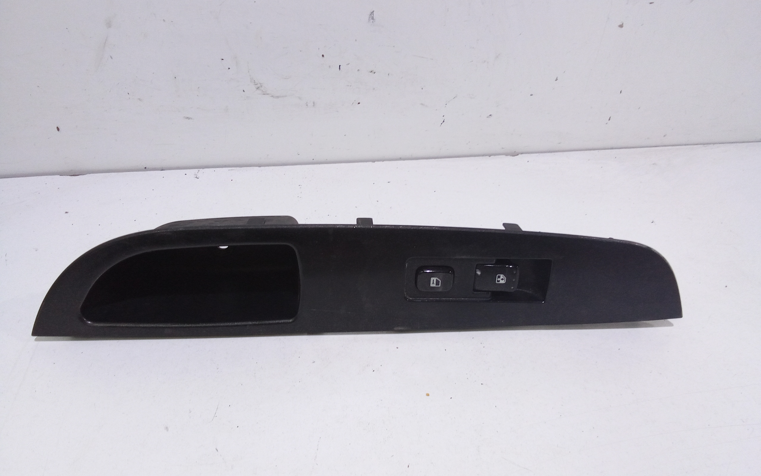 Interruttore Alzacristalli Porta Ant. Destro Usato