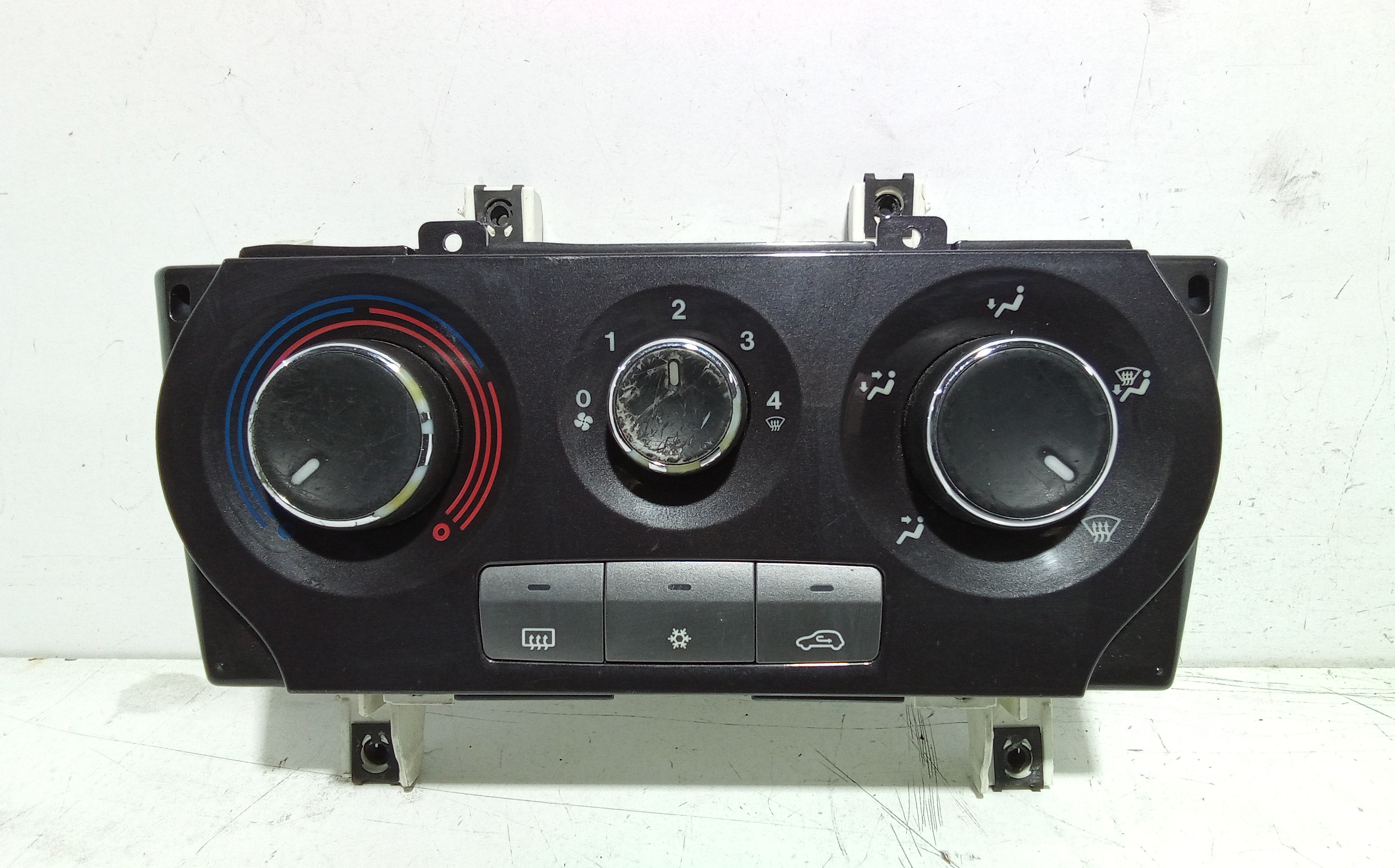 Blocco Comando Climatizzazione 77364380 Usato