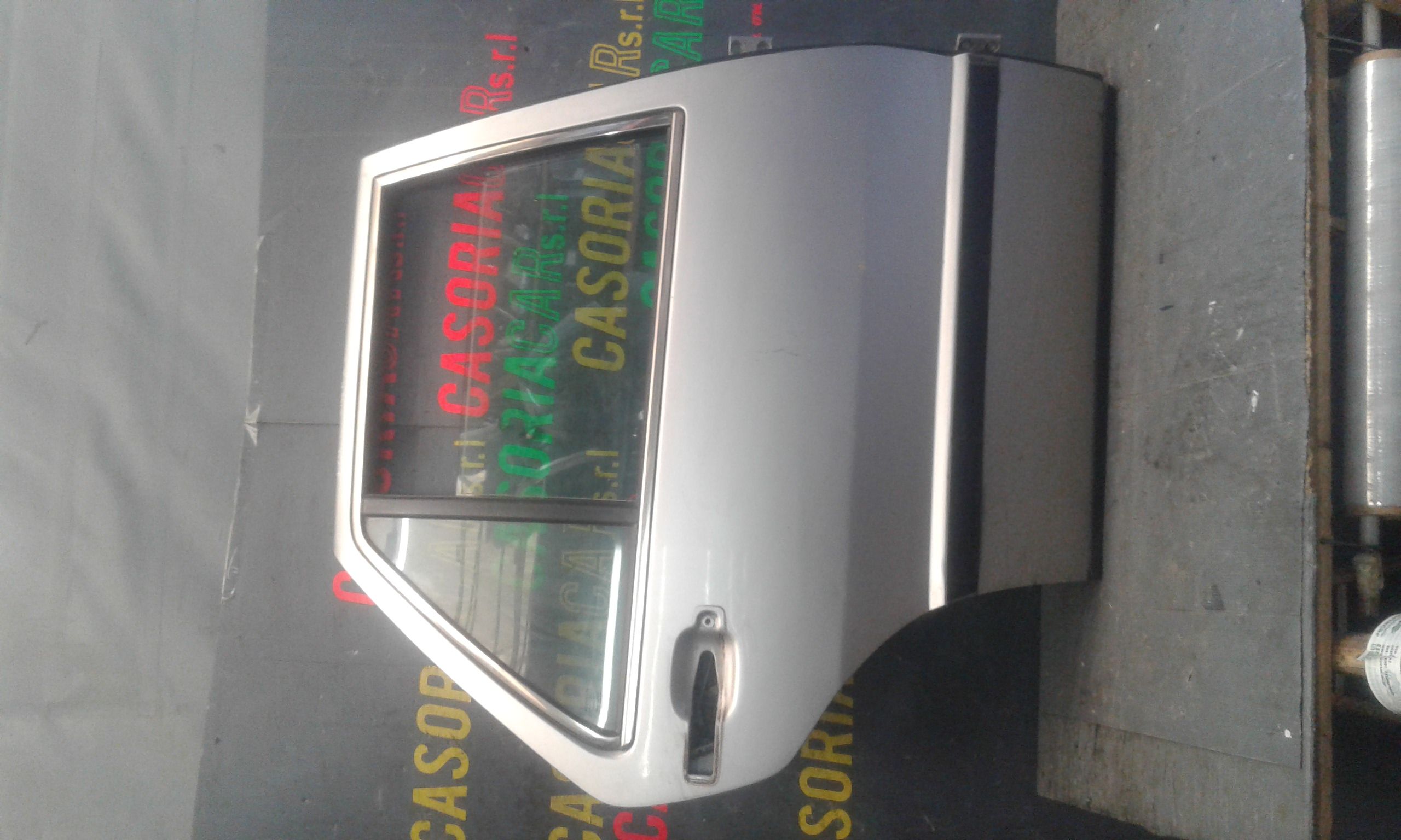 Porta Post. Destro 46412491 Usato