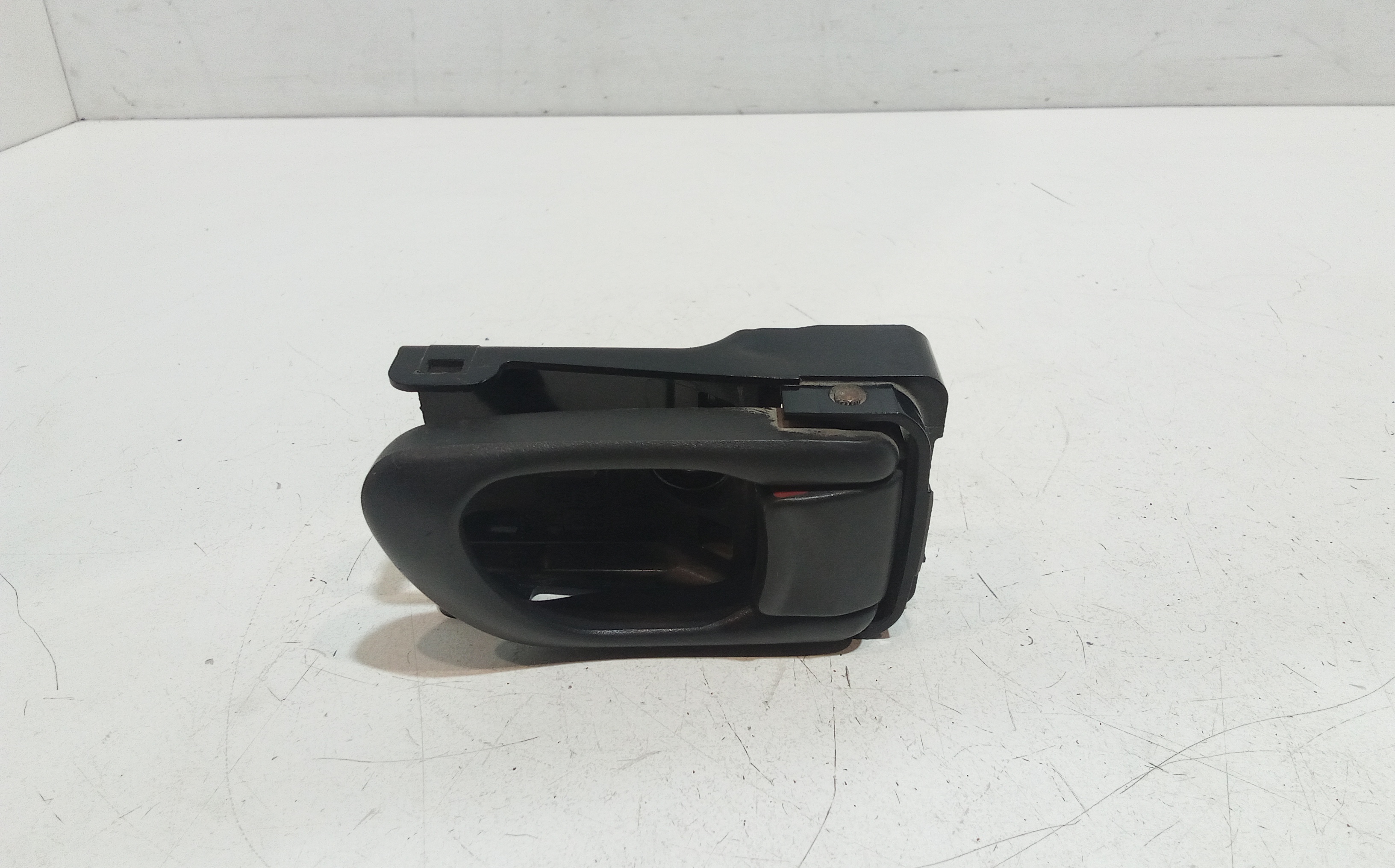 Maniglia Int. Apertura Porta Ant. Destro Usato