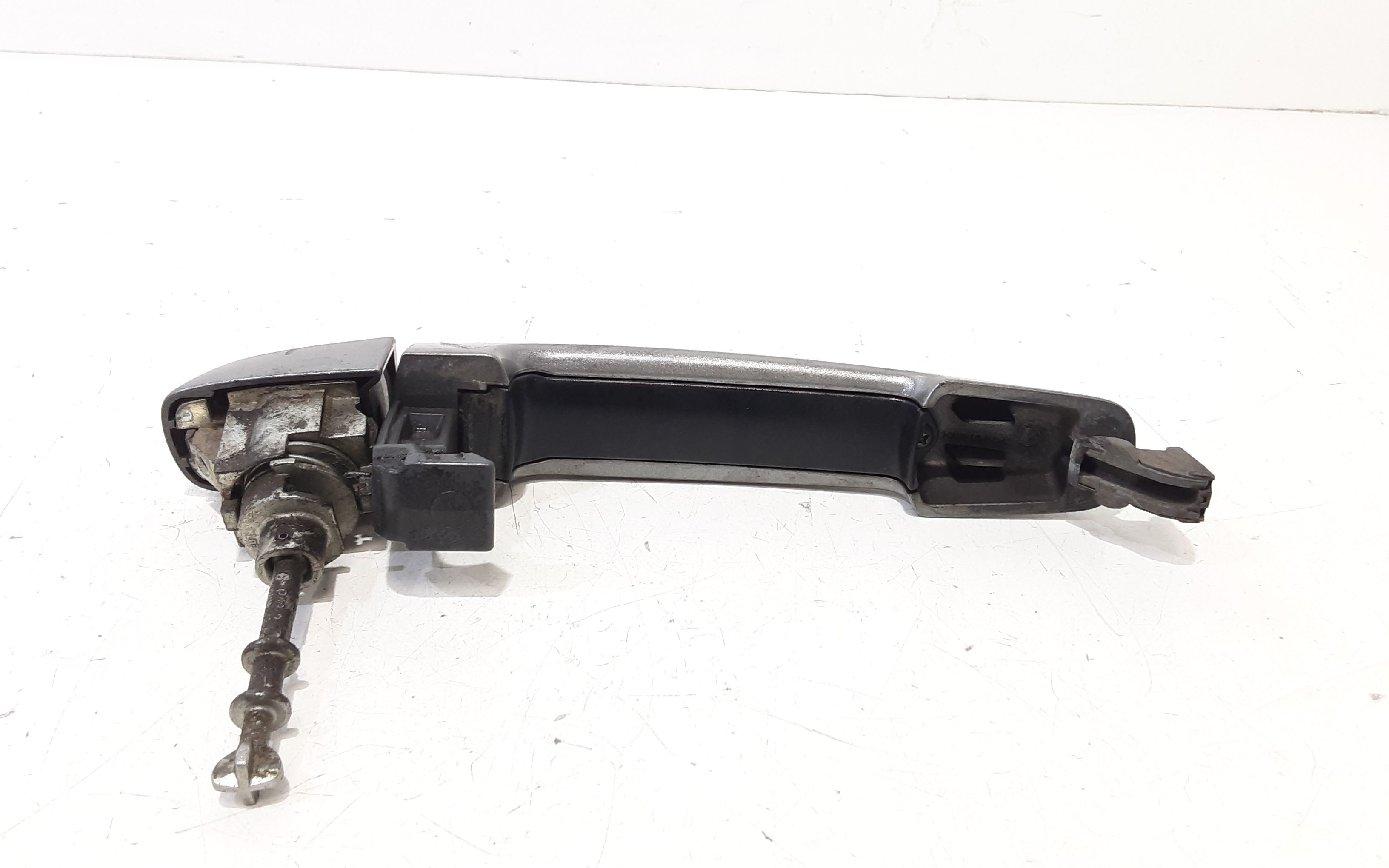 Maniglia Porta Ant. Sinistro 8281063811ZCC Usato