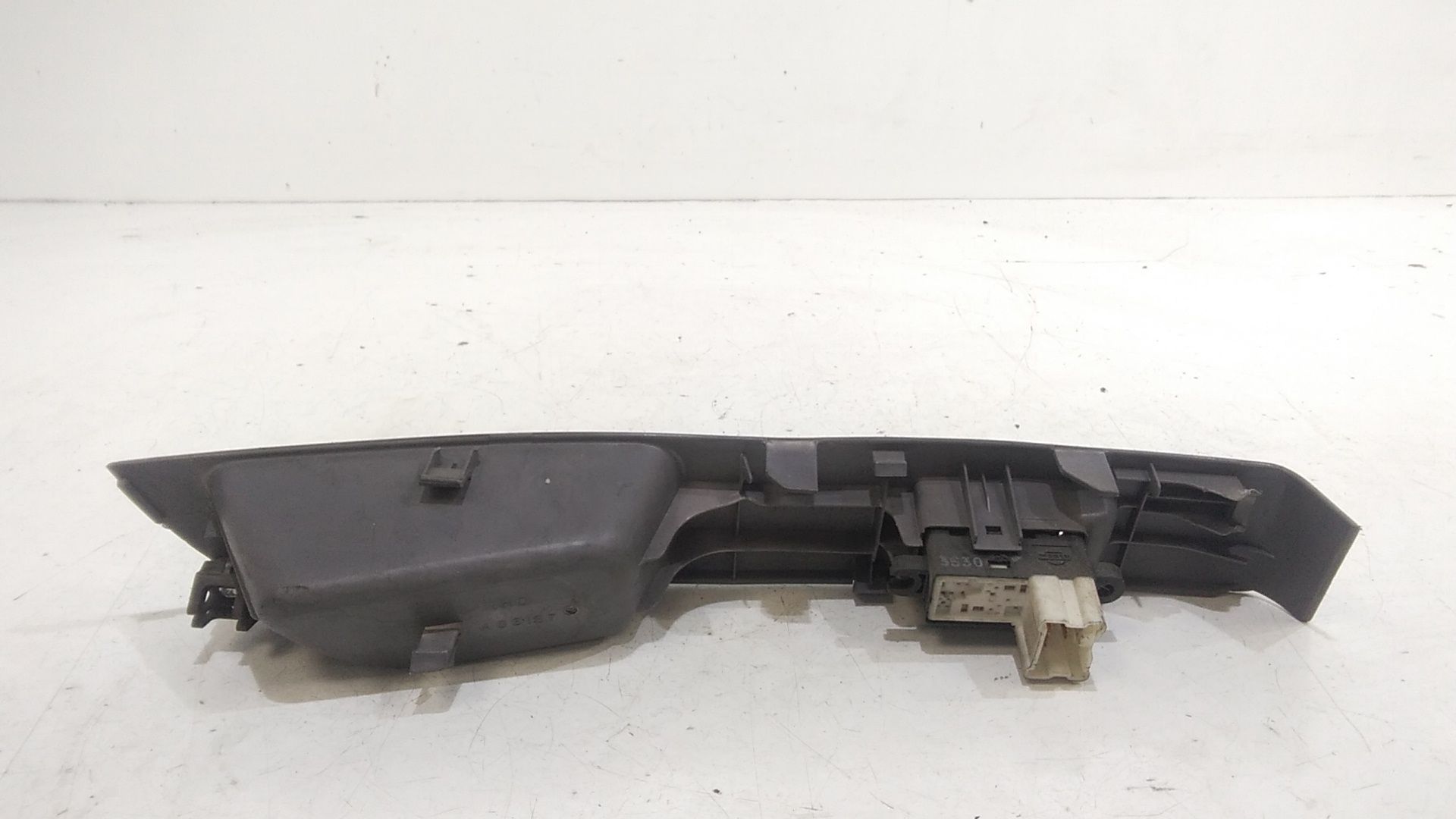 Interruttore Alzacristalli Porta Ant. Destro Usato