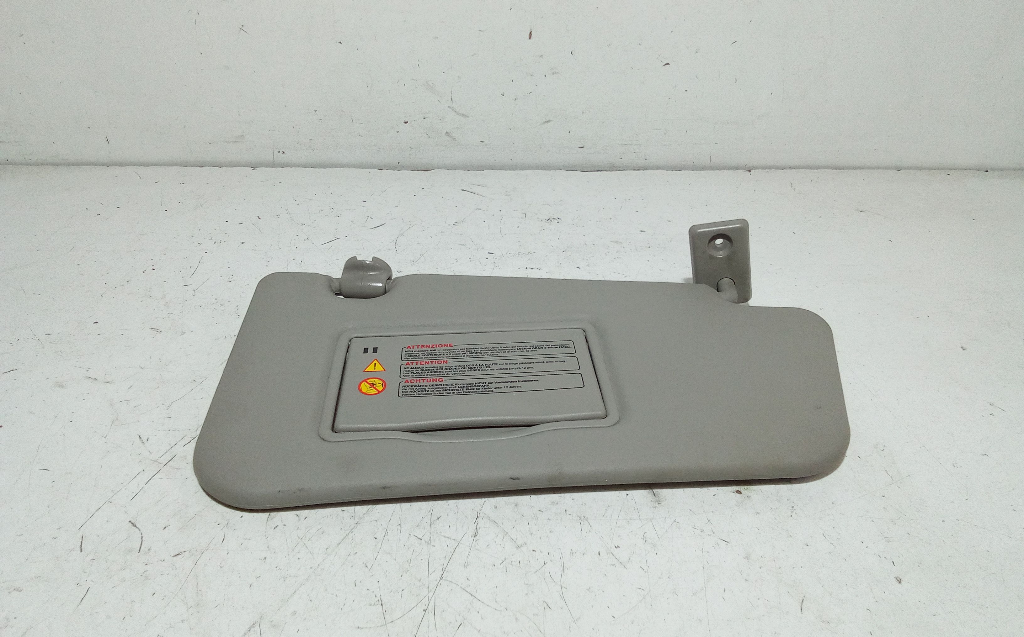 Aletta Parasole Parabrezza Destro Usato