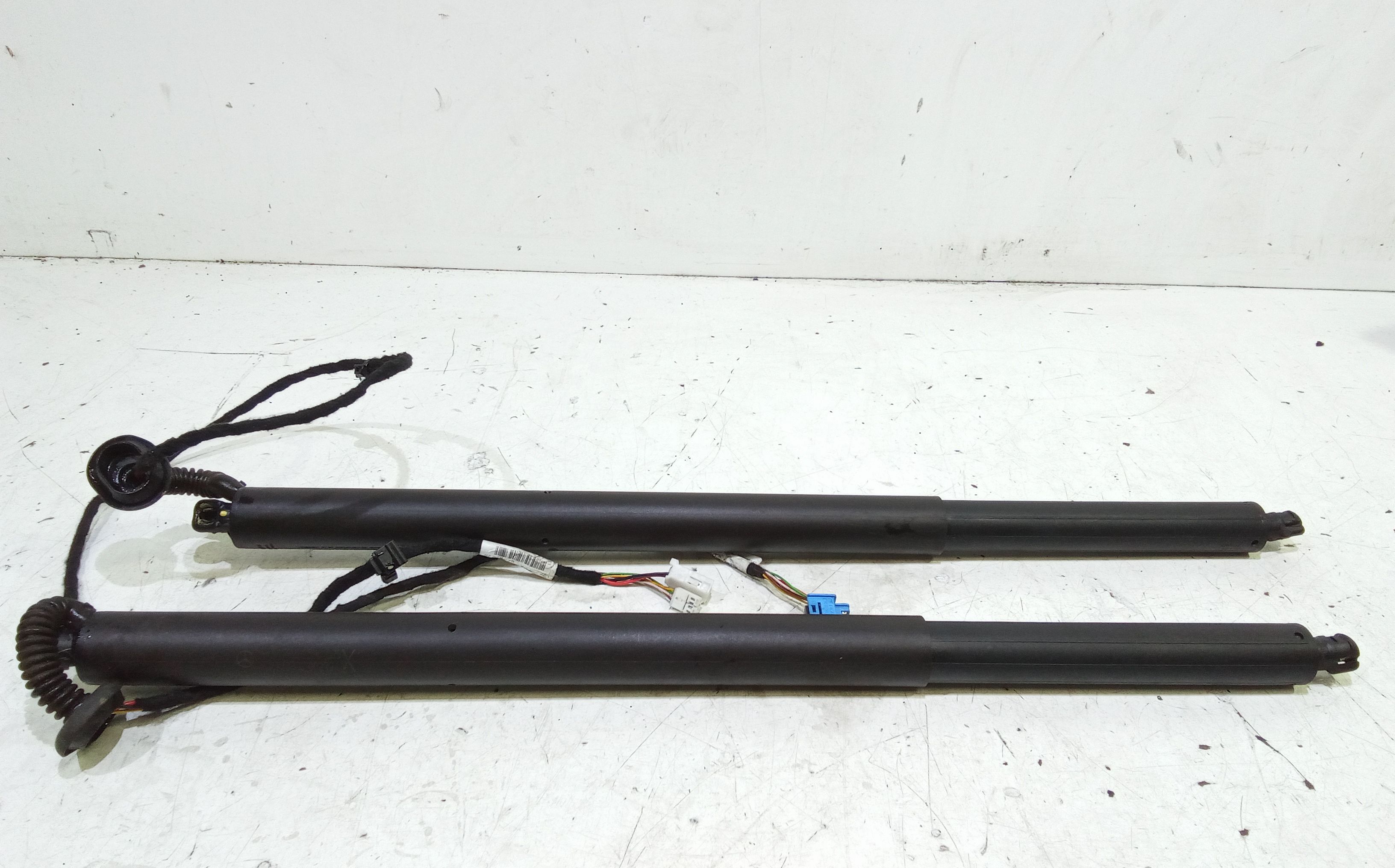 Cerniera Cofano Post. Destro Usato