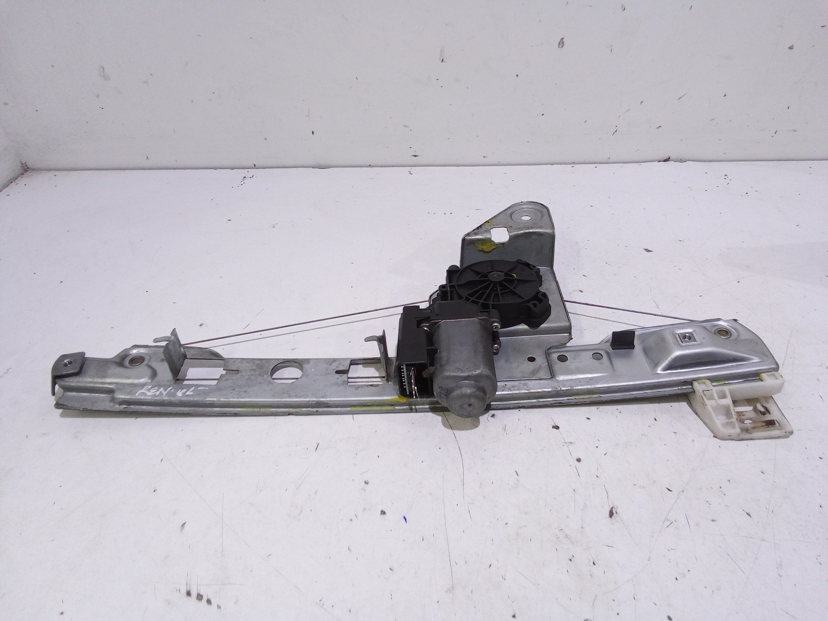 Alzacristallo Porta Ant. Destro Usato