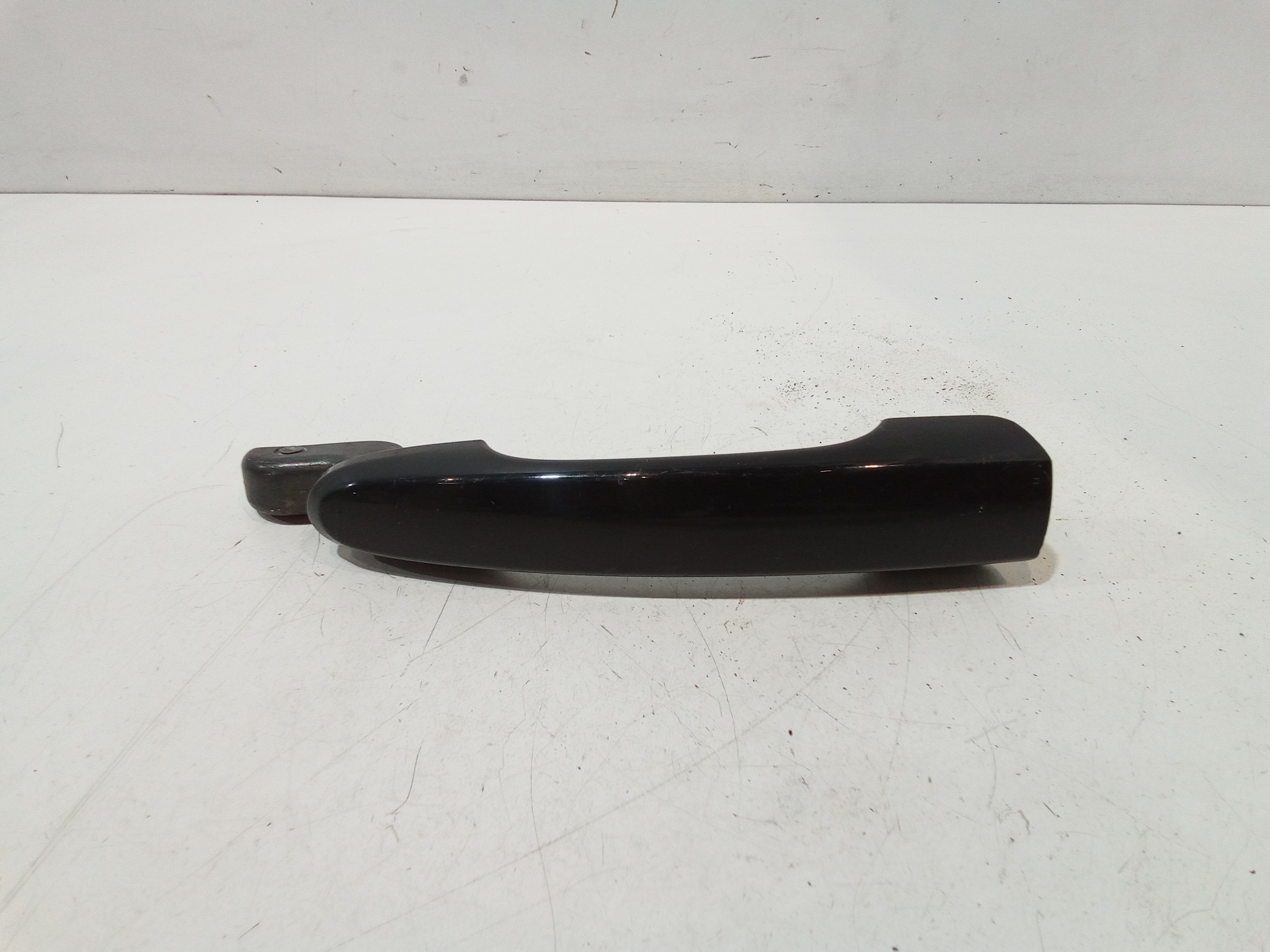 Maniglia Porta Ant. Destro 826602E000 Usato