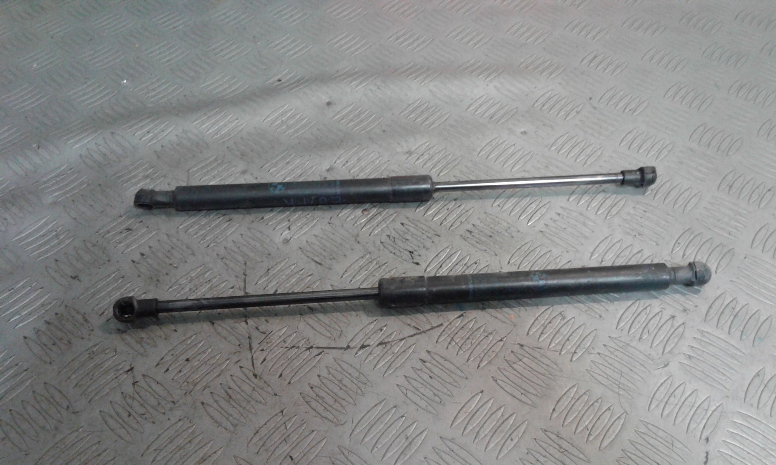 Cerniera Cofano Post. Destro Usato