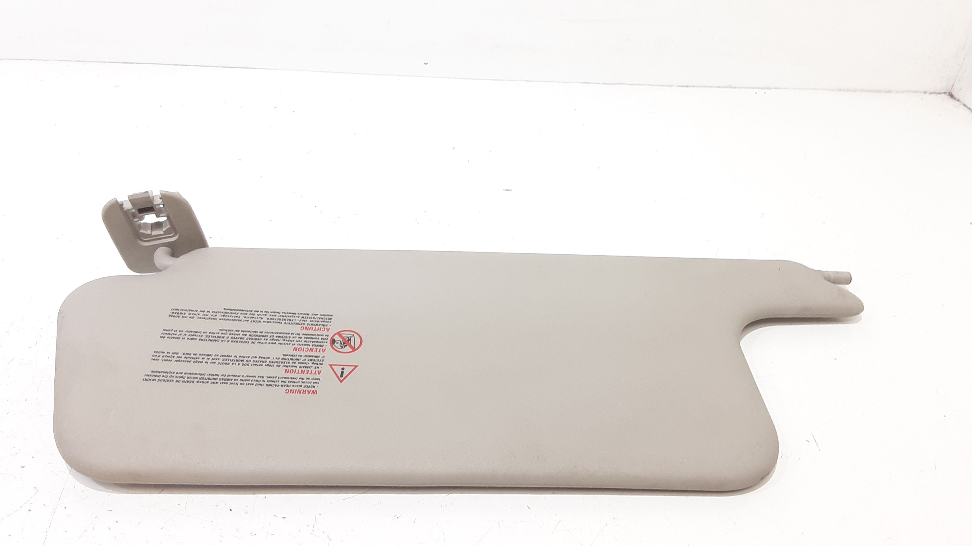 Aletta Parasole Parabrezza Destro 8200246822 Usato