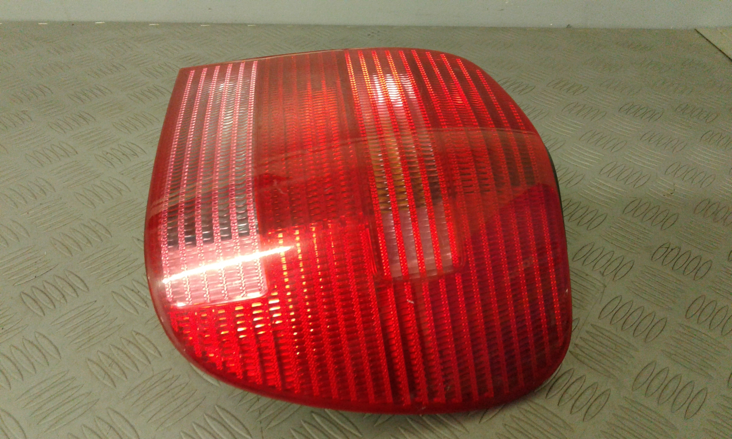 Fanale Post. Destro 6N0945096 Usato