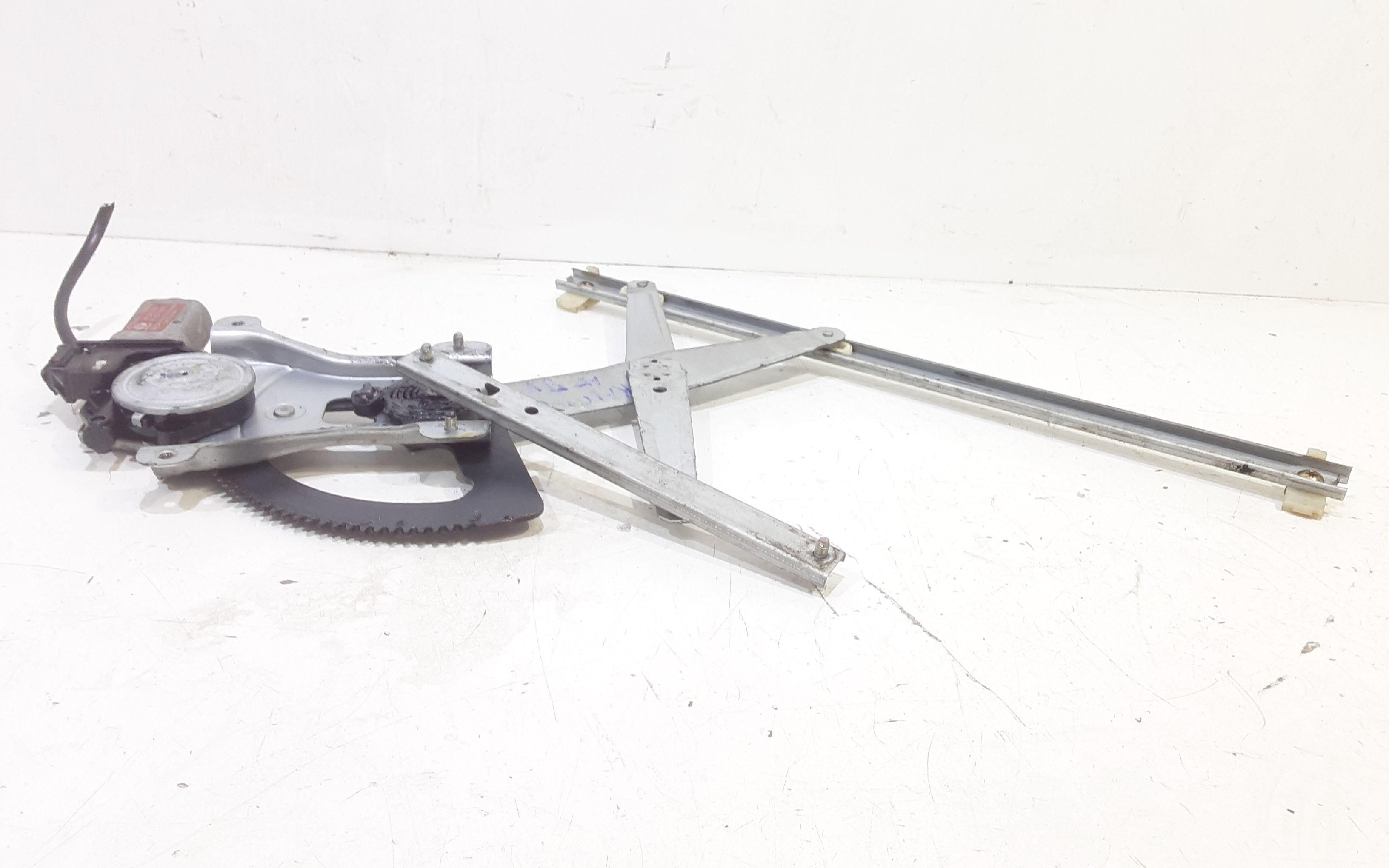 Alzacristallo Porta Ant. Destro 96585710 Usato