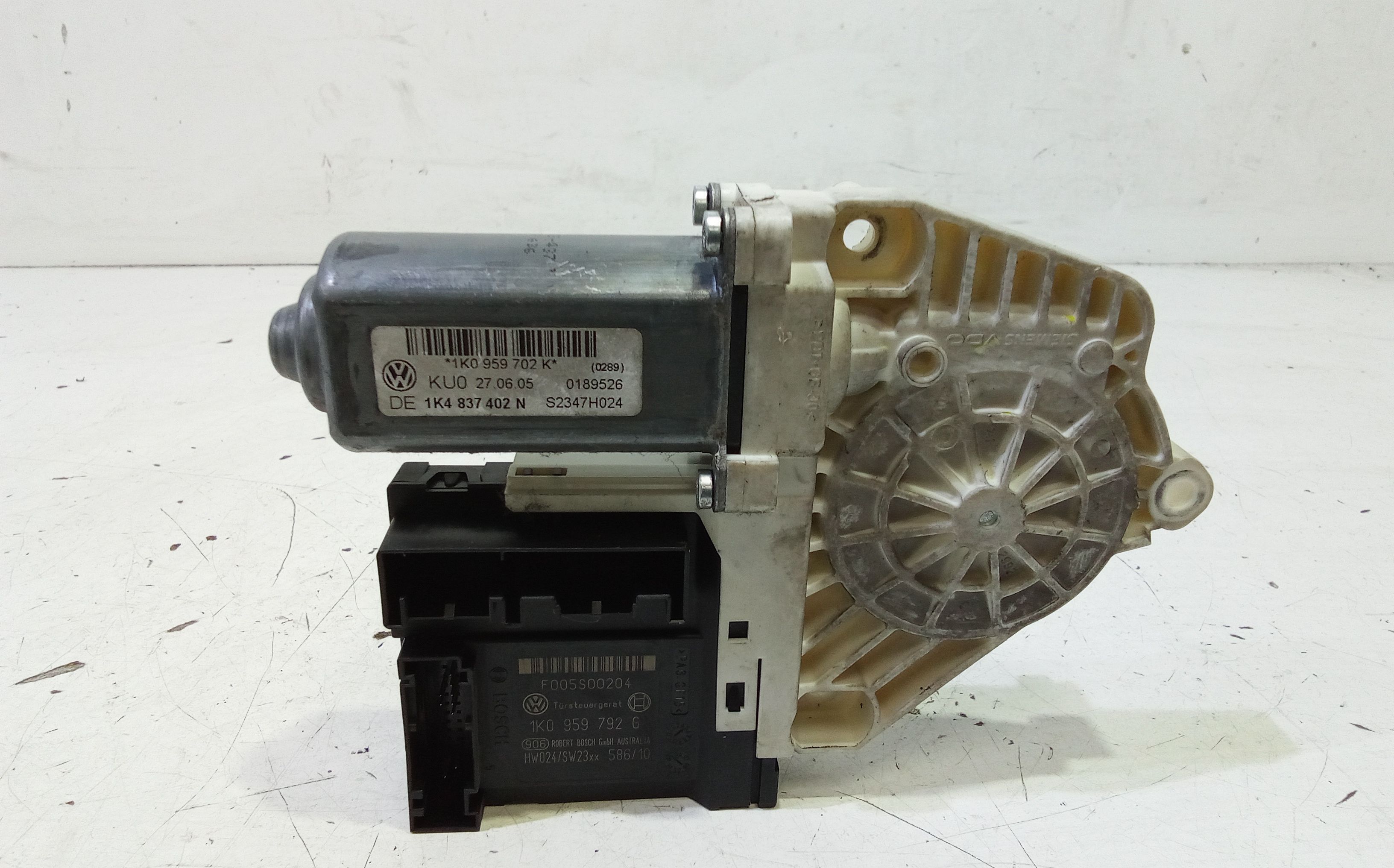 Motorino Alzacristallo Porta Ant. Destro 5K0959702AZ07 Usato