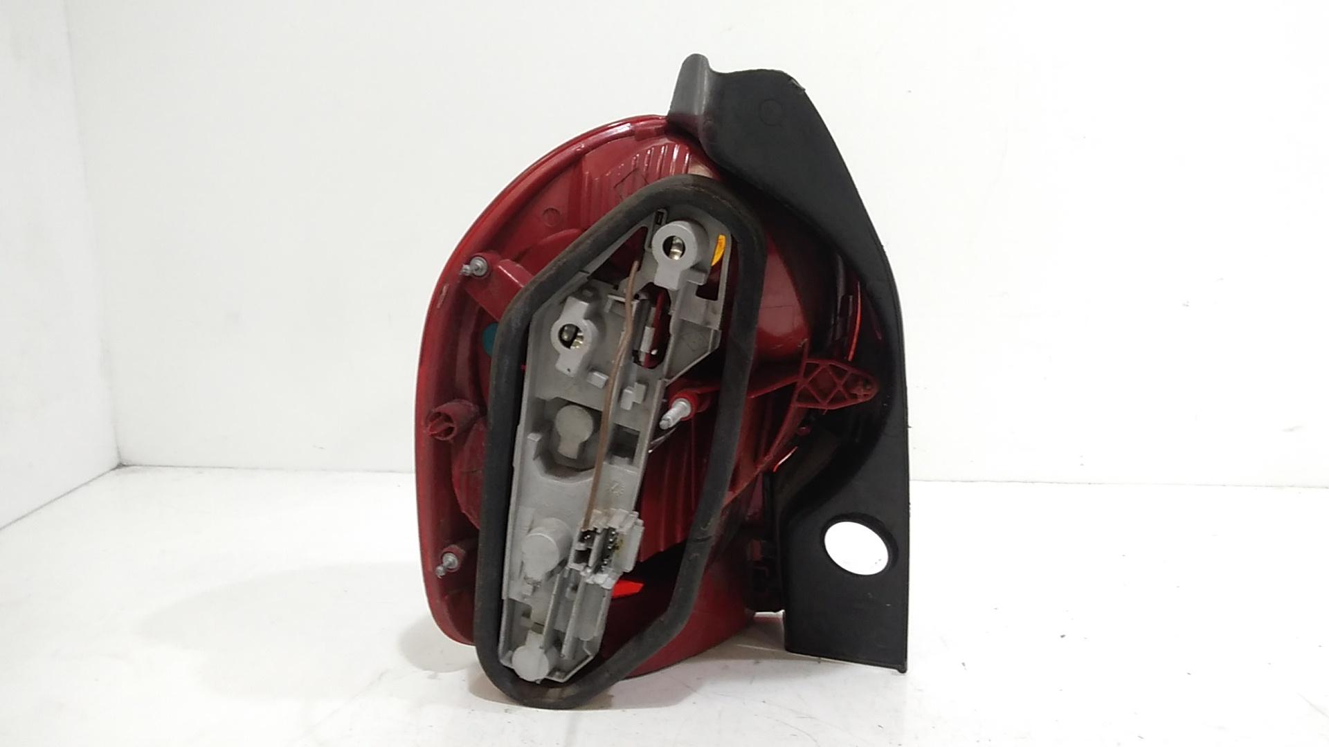 Fanale Post. Destro 8200538785 Usato