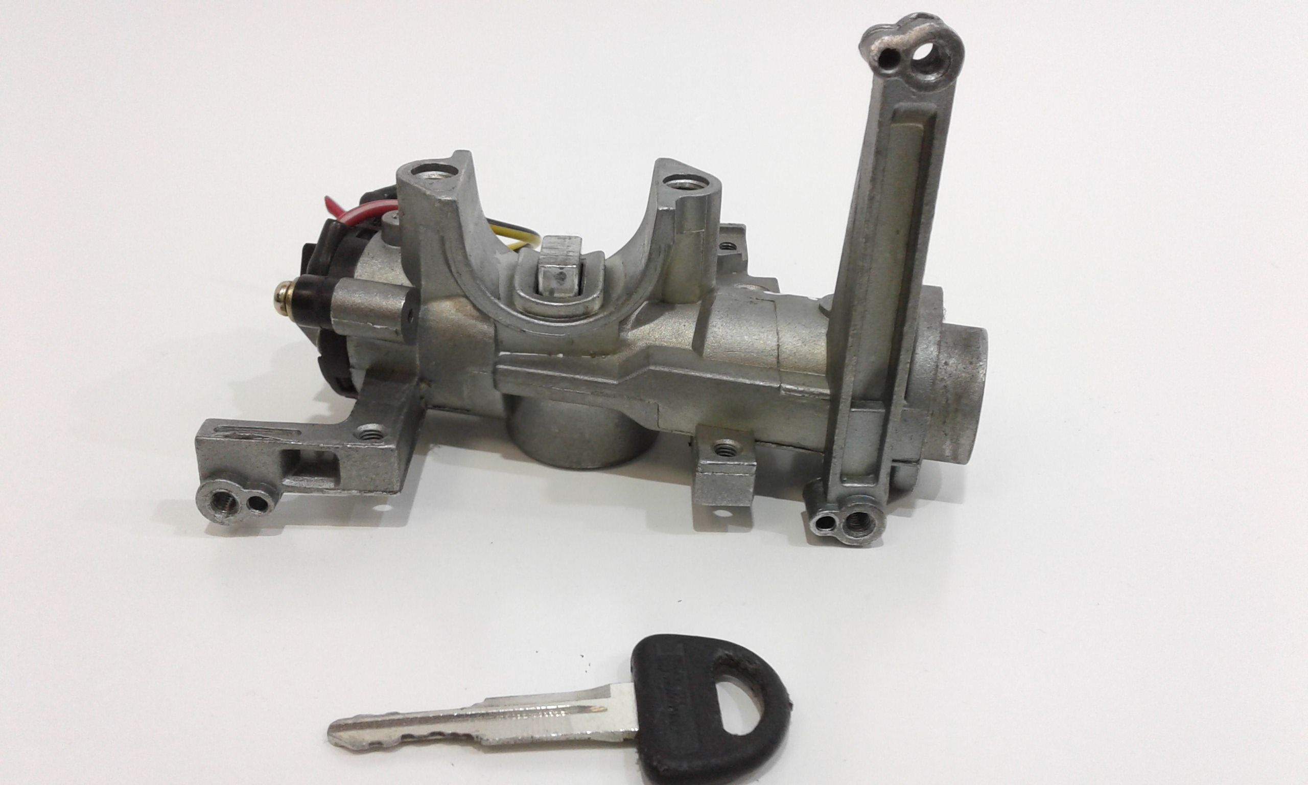 Commutatore Avviamento Con Cilindretti Serrature Usato