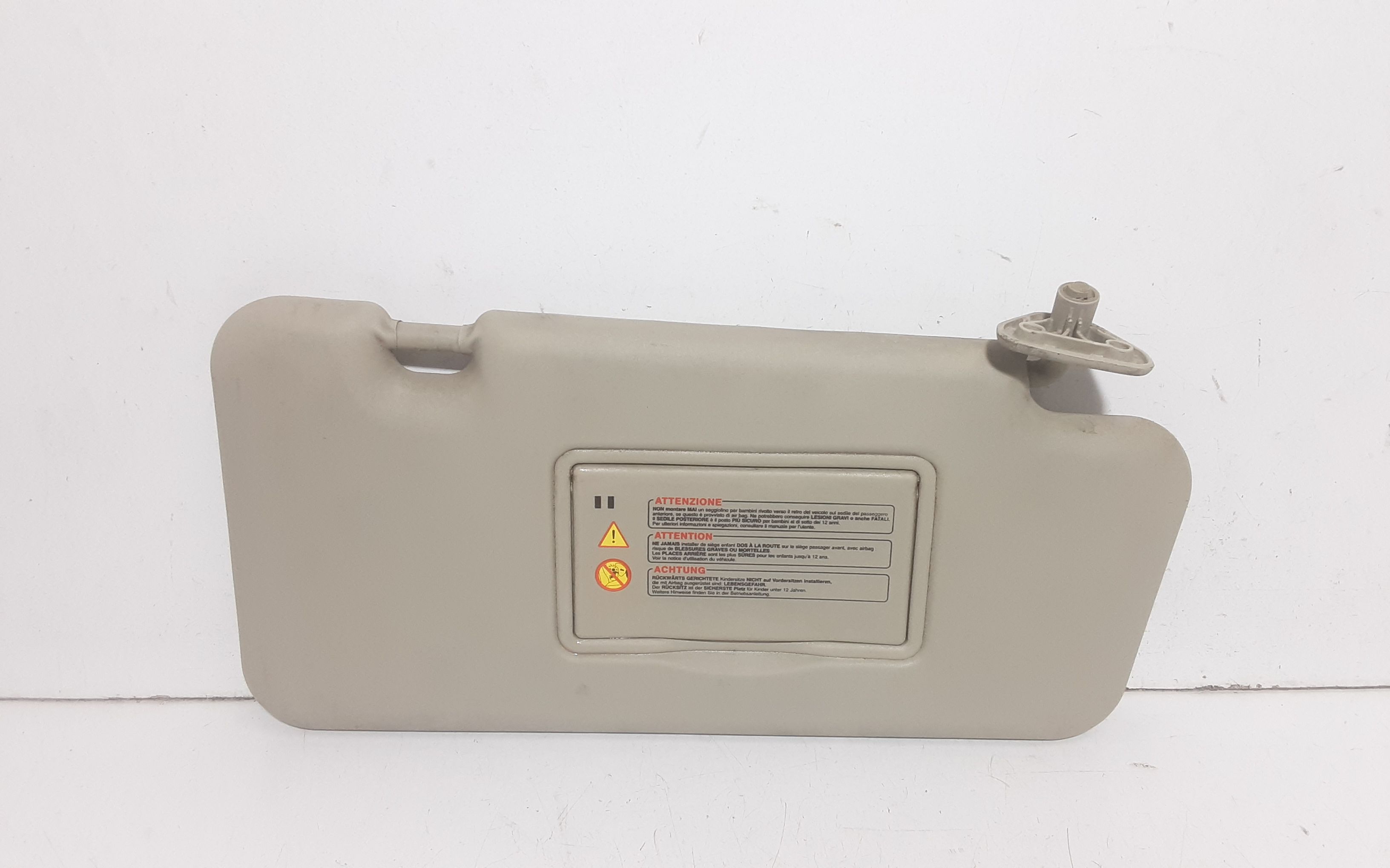 Aletta Parasole Parabrezza Destro 964009U100 Usato