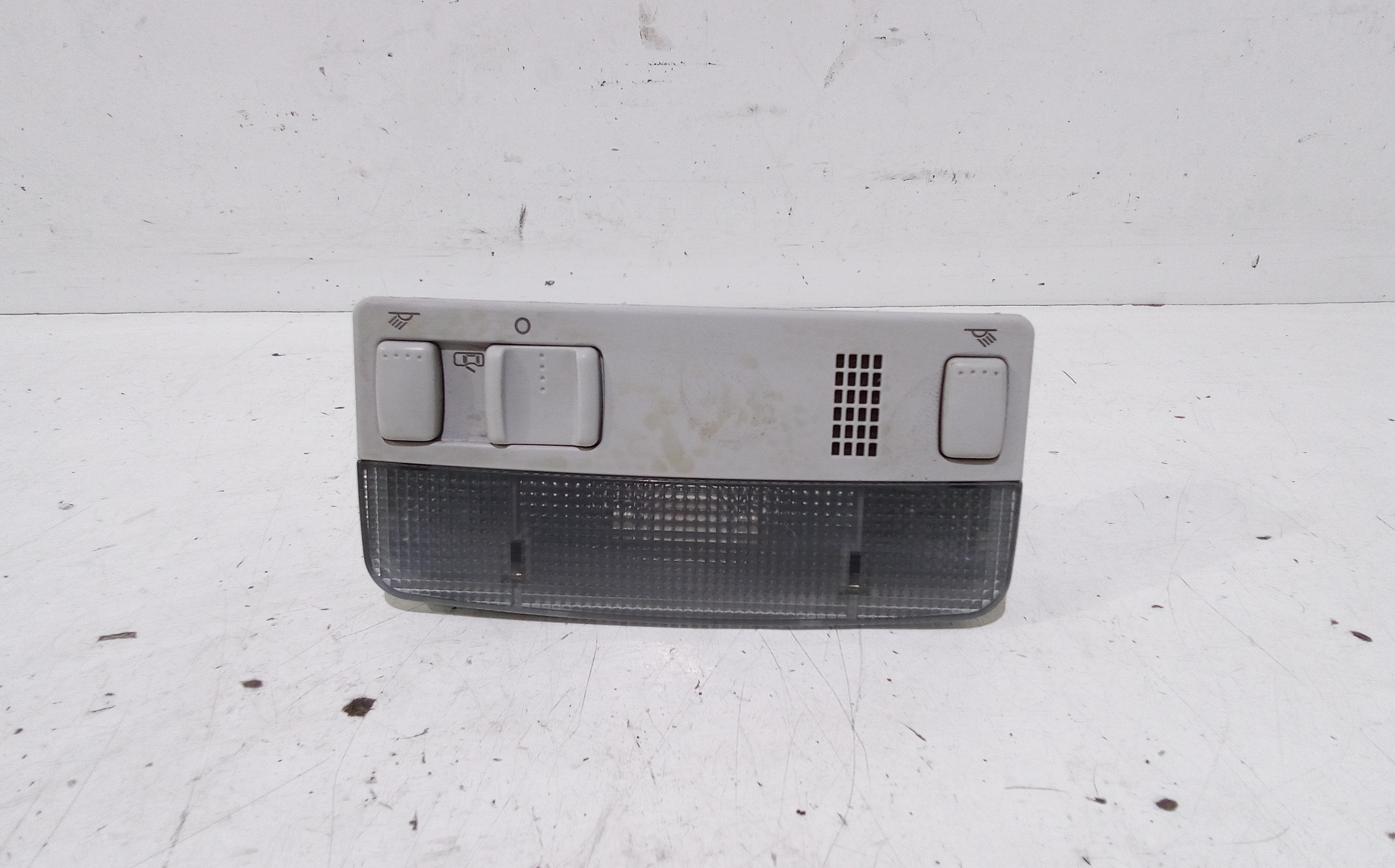 Luce Cortesia Ant. Tetto 6L0947105BY20 Usato