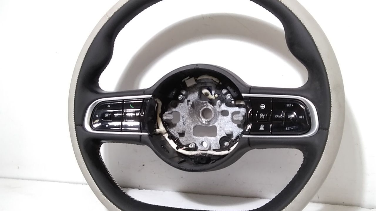 Volante 735743648 Usato