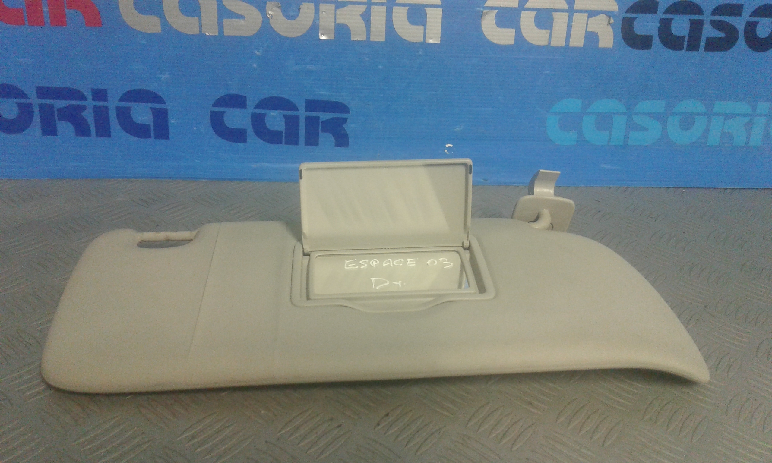 Aletta Parasole Parabrezza Destro 8200413904 Usato