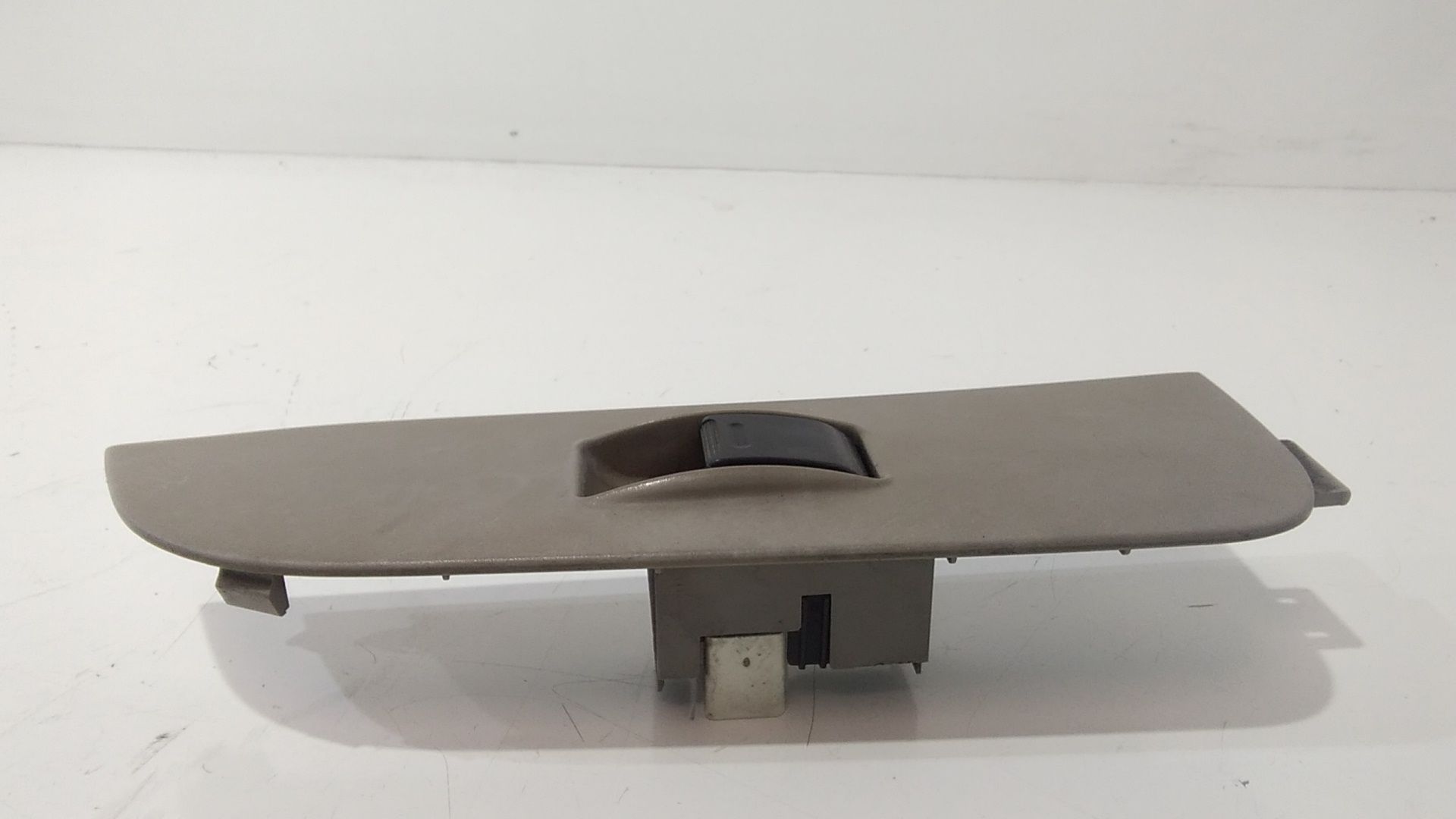 Interruttore Alzacristalli Porta Ant. Destro Usato