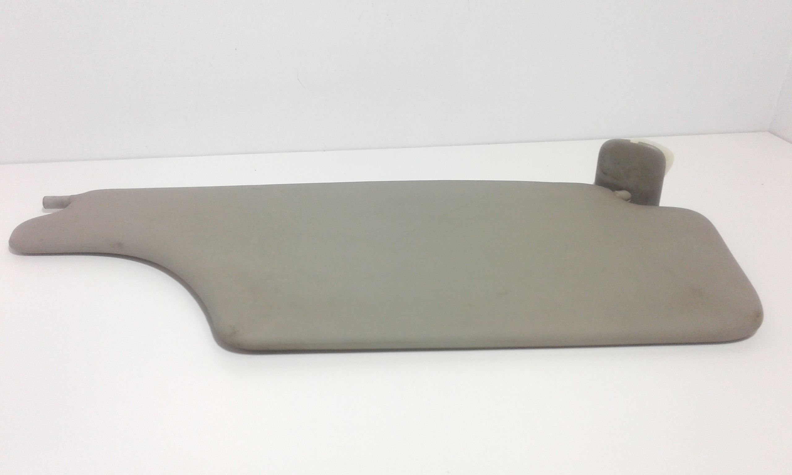 Aletta Parasole Parabrezza Sinistro 8200329035 Usato