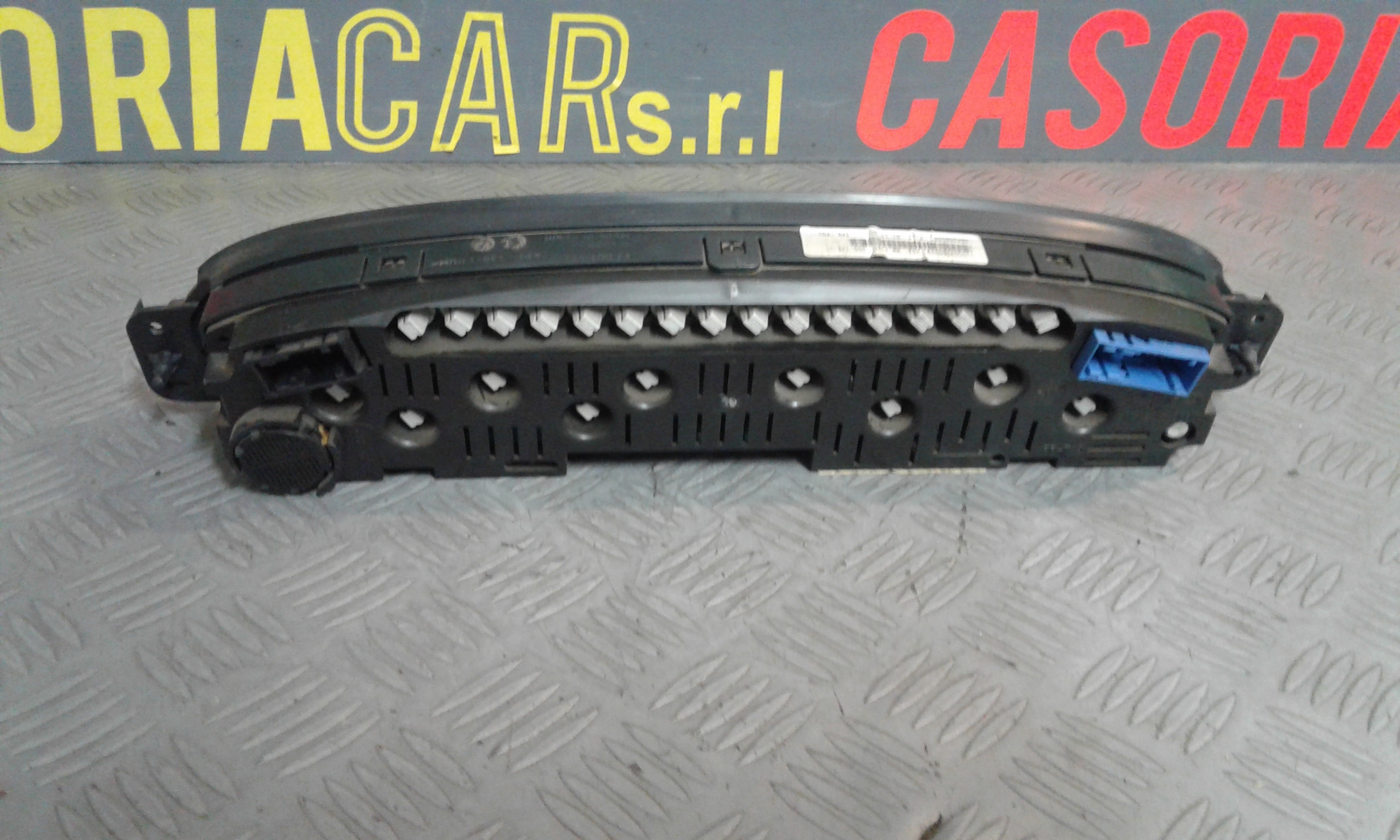 Quadro Portastrumenti Usato