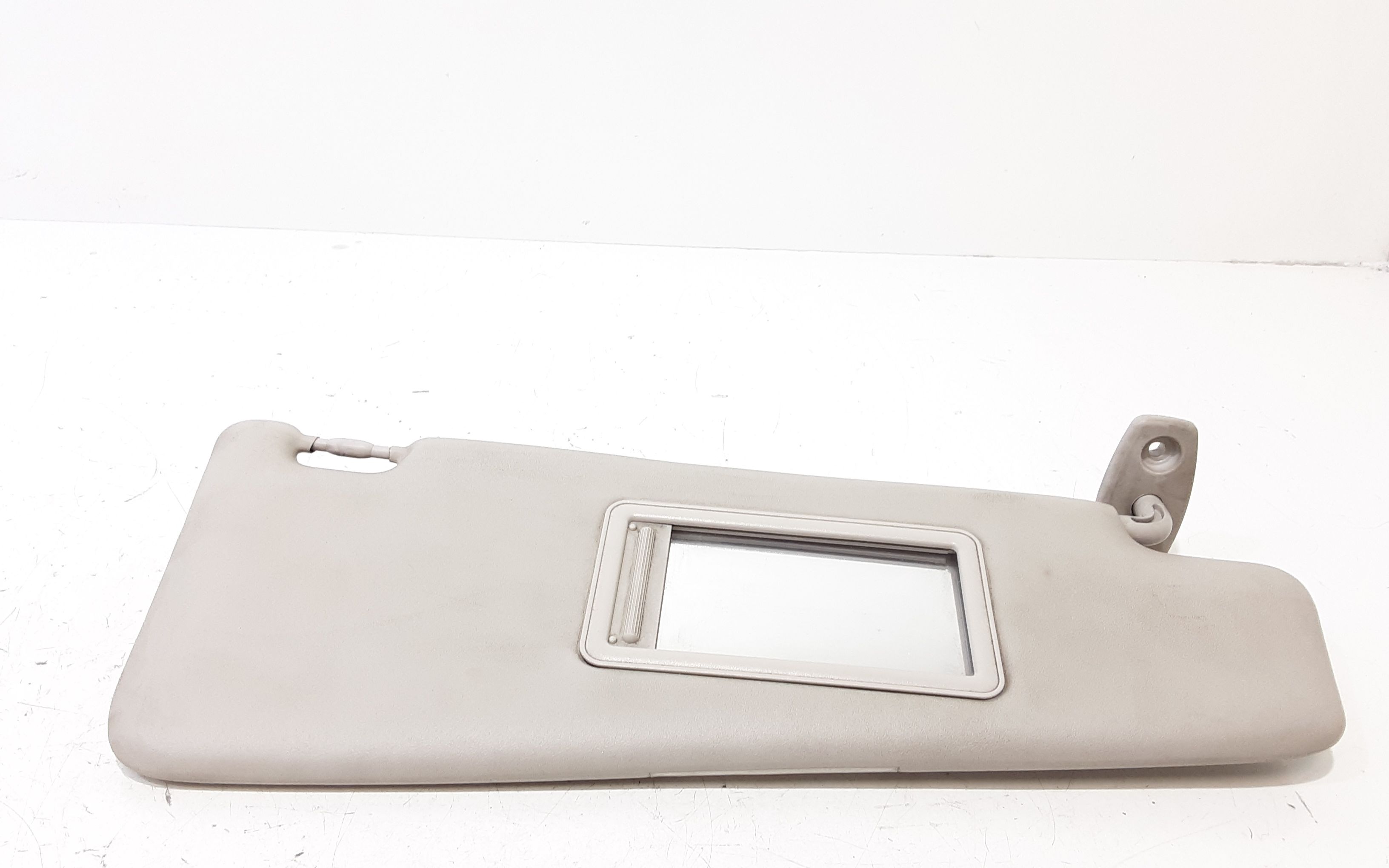 Aletta Parasole Parabrezza Destro 735361684 Usato