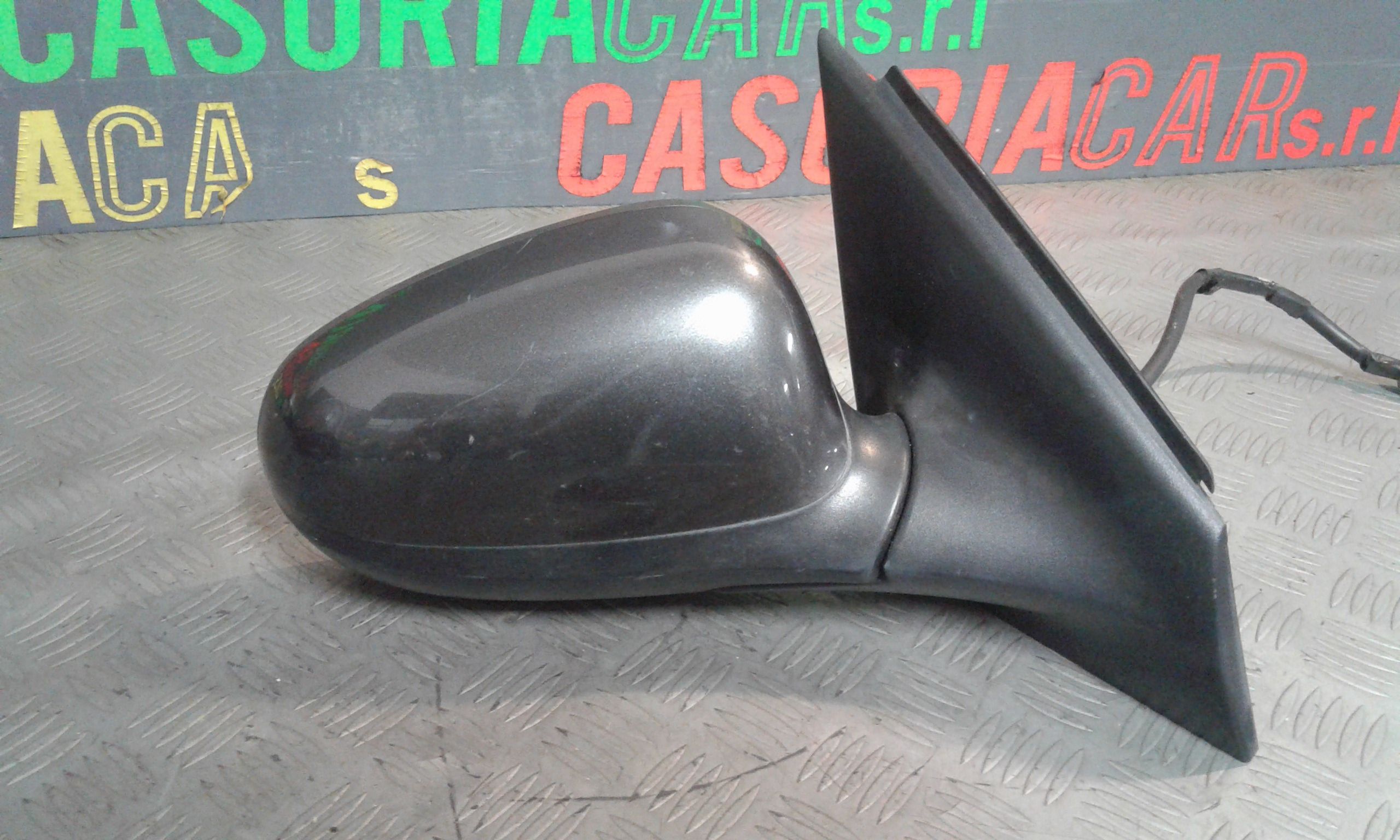 Retrovisore Est. Destro Usato