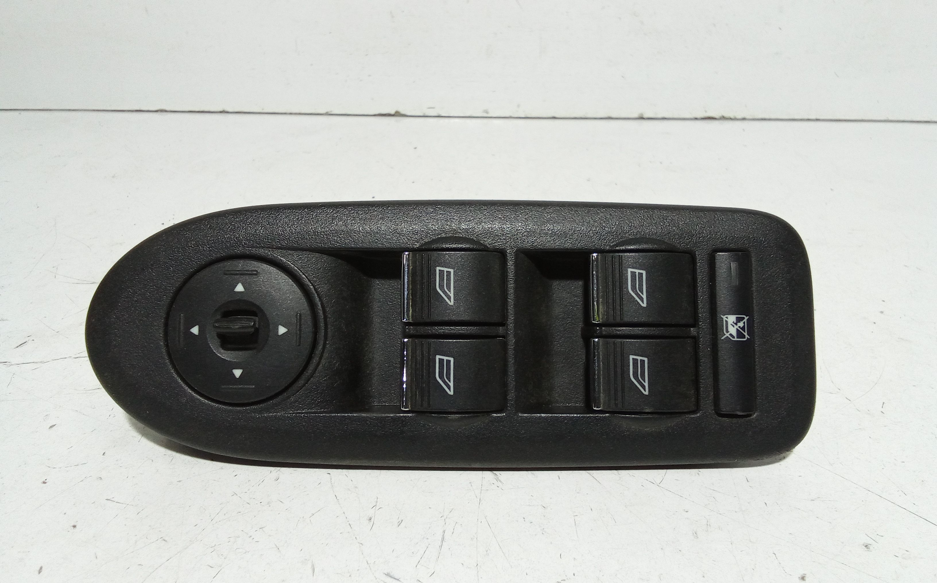 Interruttore Alzacristalli Porta Ant. Sinistro Usato