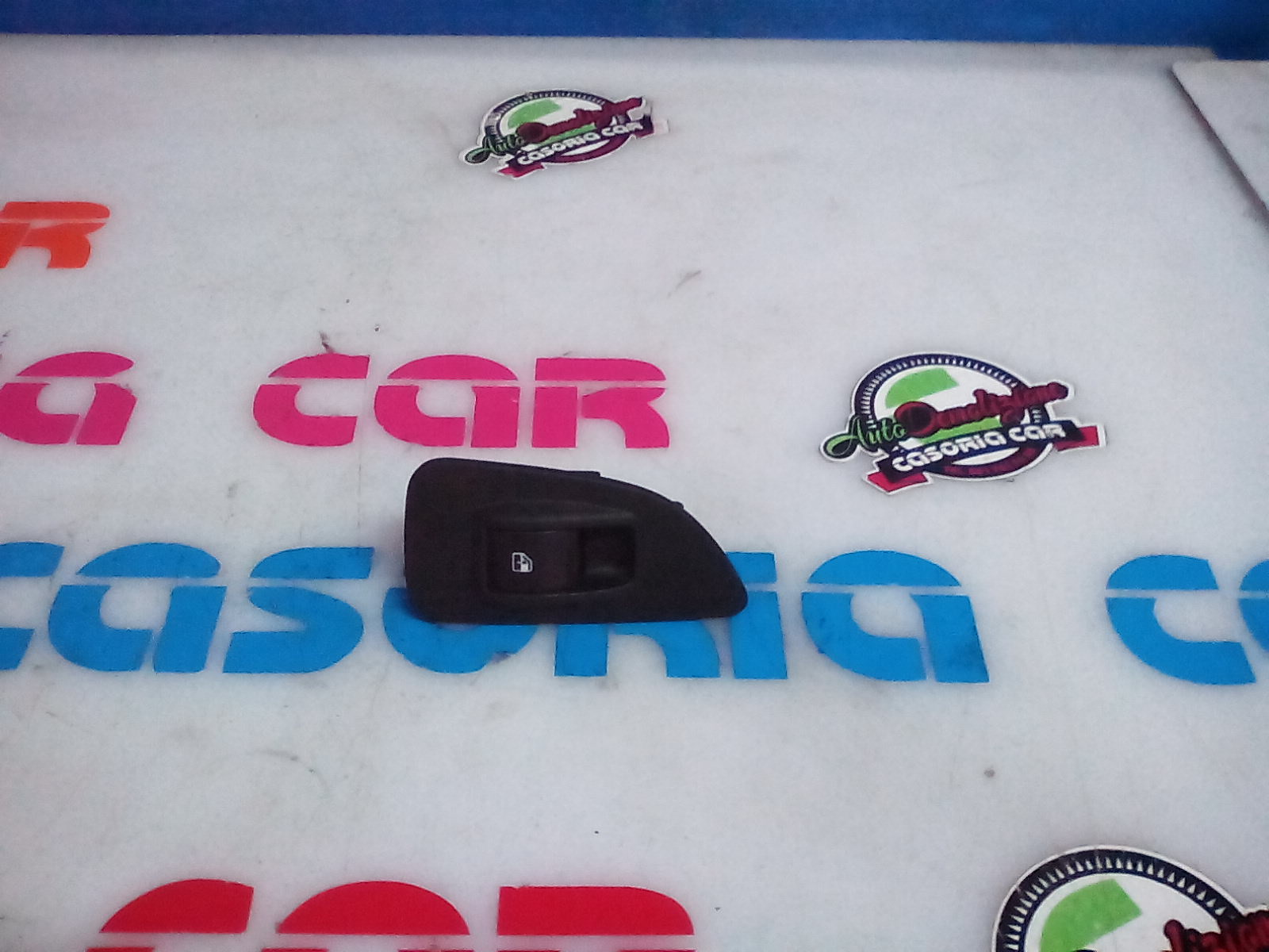 Interruttore Alzacristalli Porta Post. Destro 735441029 Usato