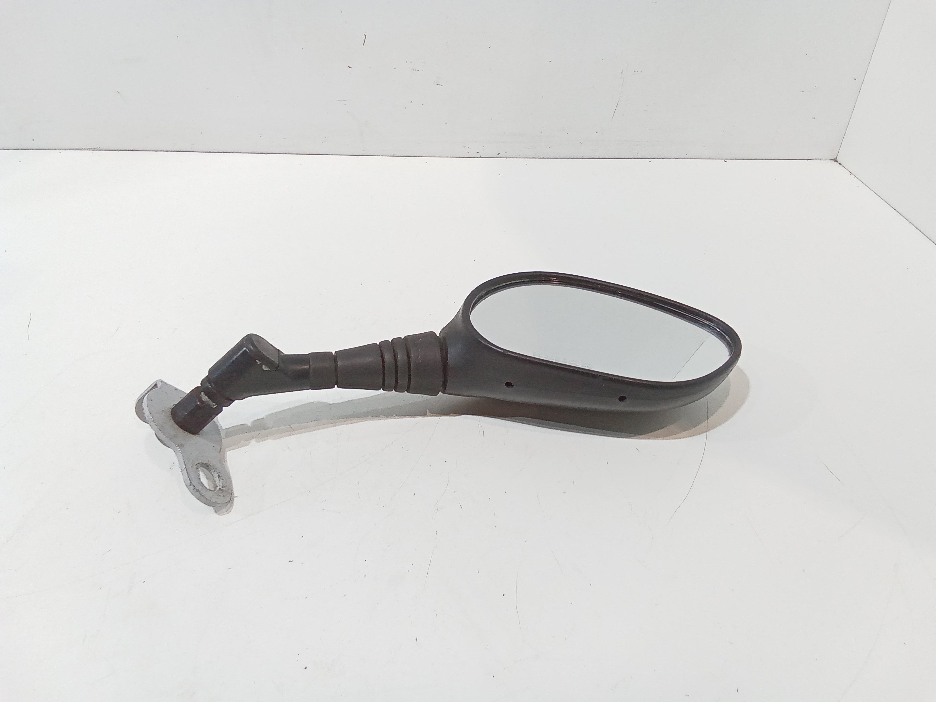 Retrovisore Est. Destro Usato