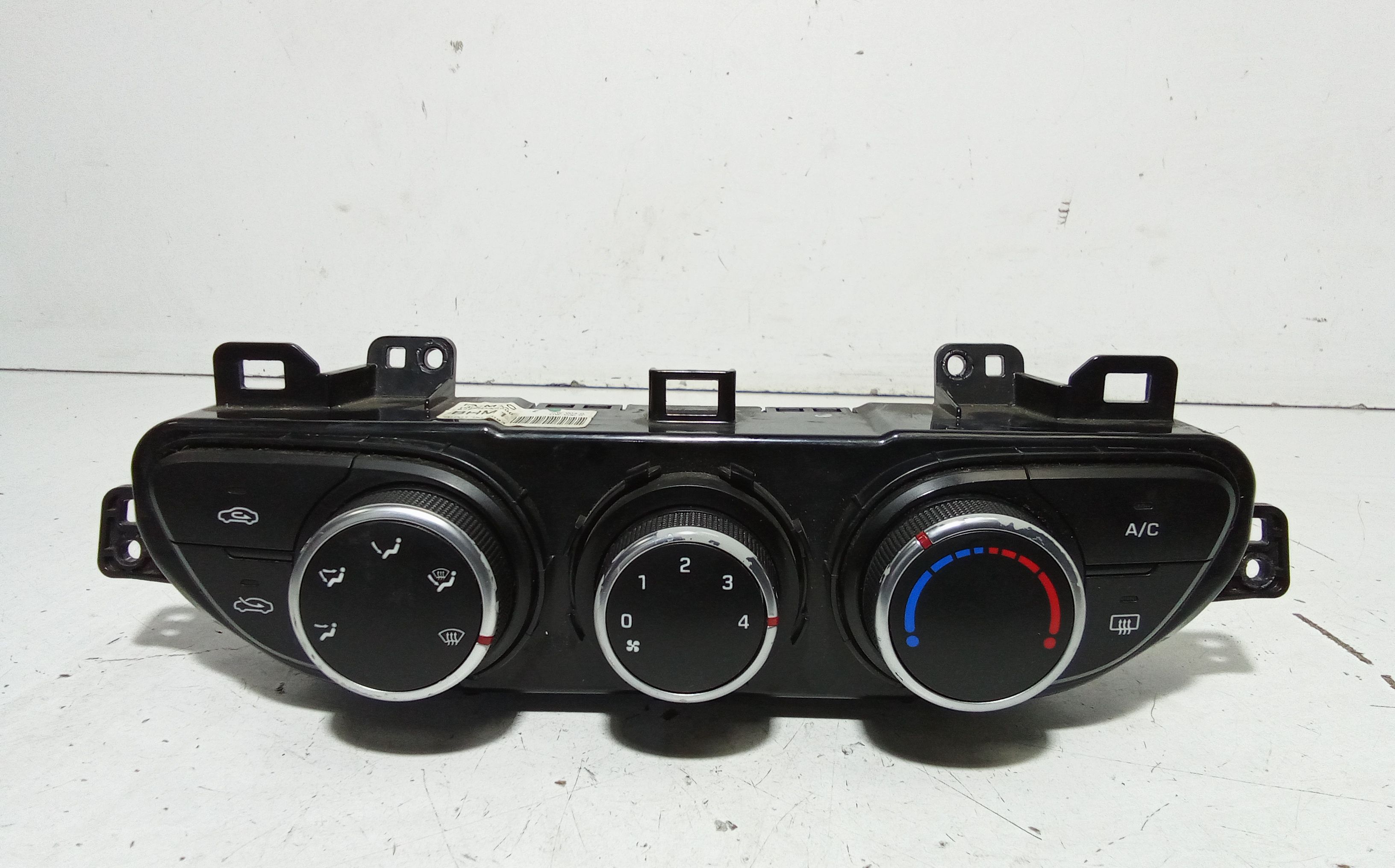 Blocco Comando Climatizzazione 97250B90004XG Usato