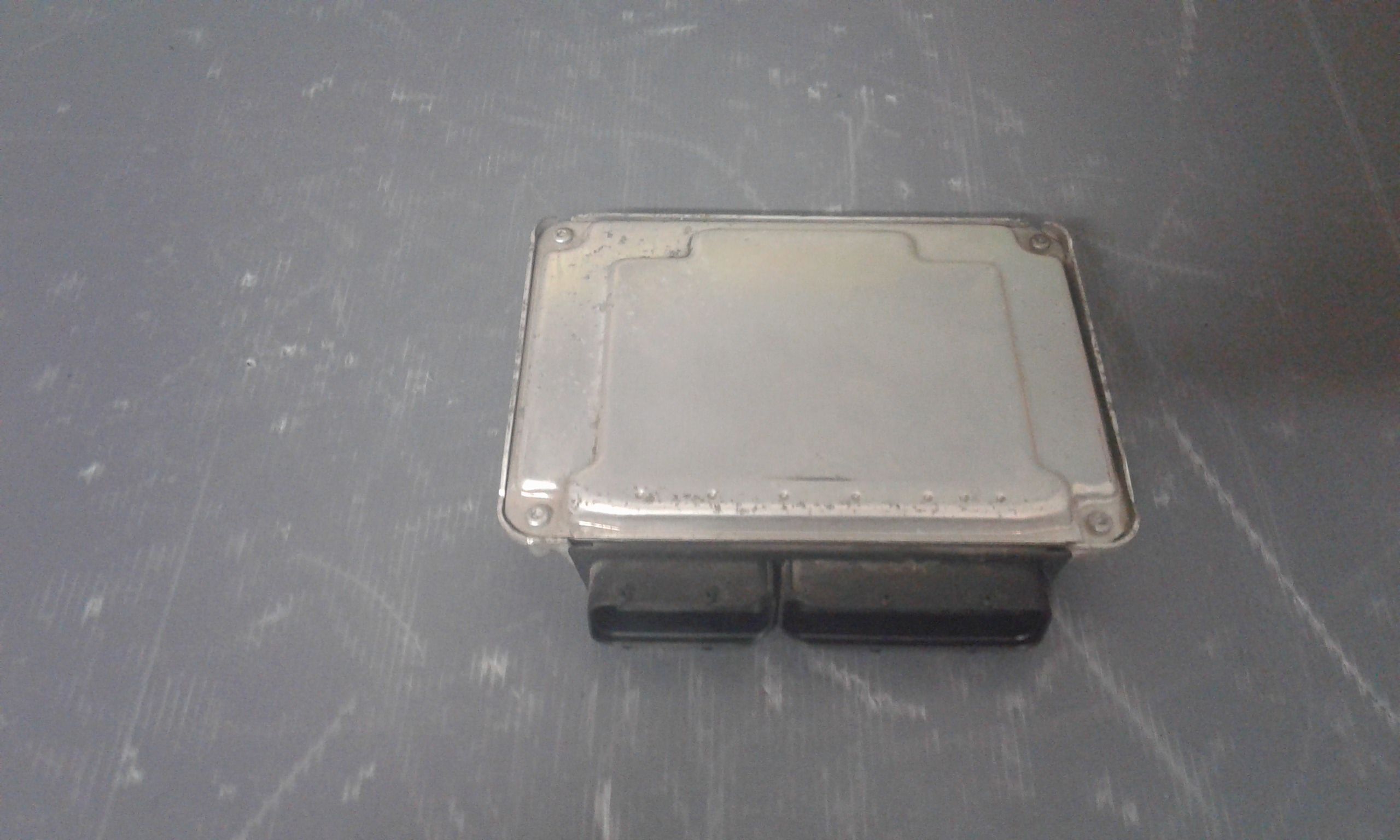 Centralina Iniezione 03D906023 Usato