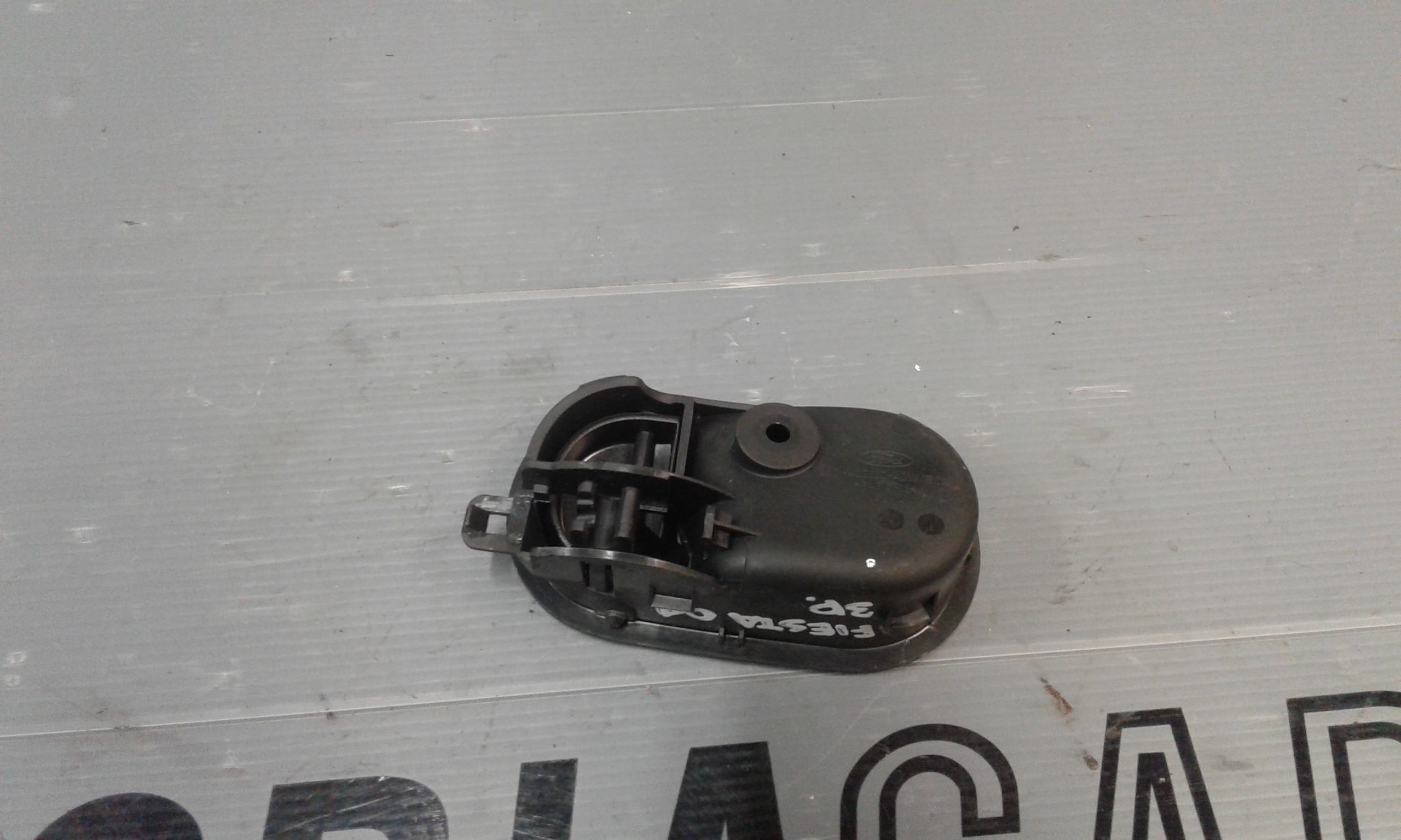 Maniglia Int. Apertura Porta Ant. Destro Usato