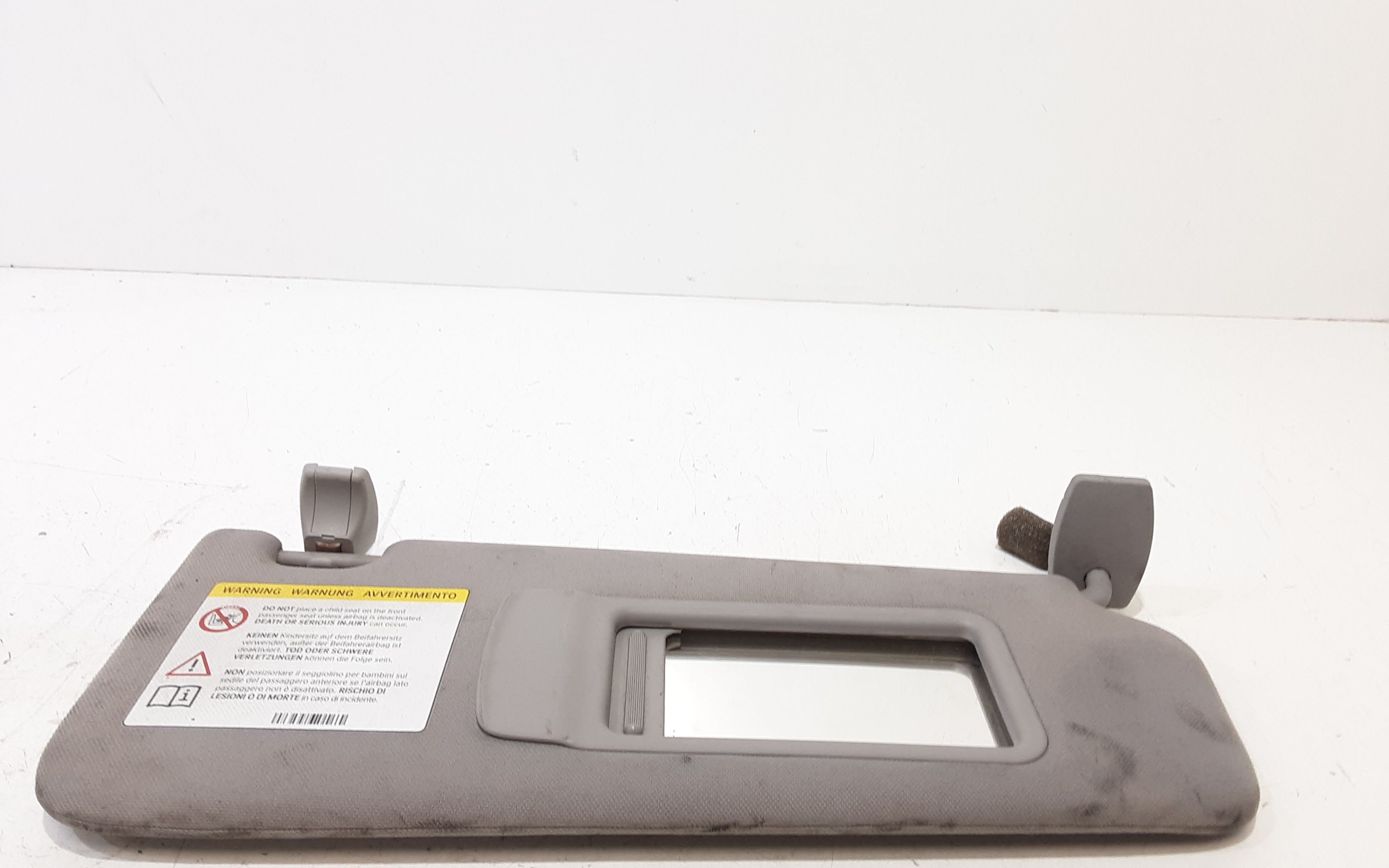 Aletta Parasole Parabrezza Destro 51167248856 Usato