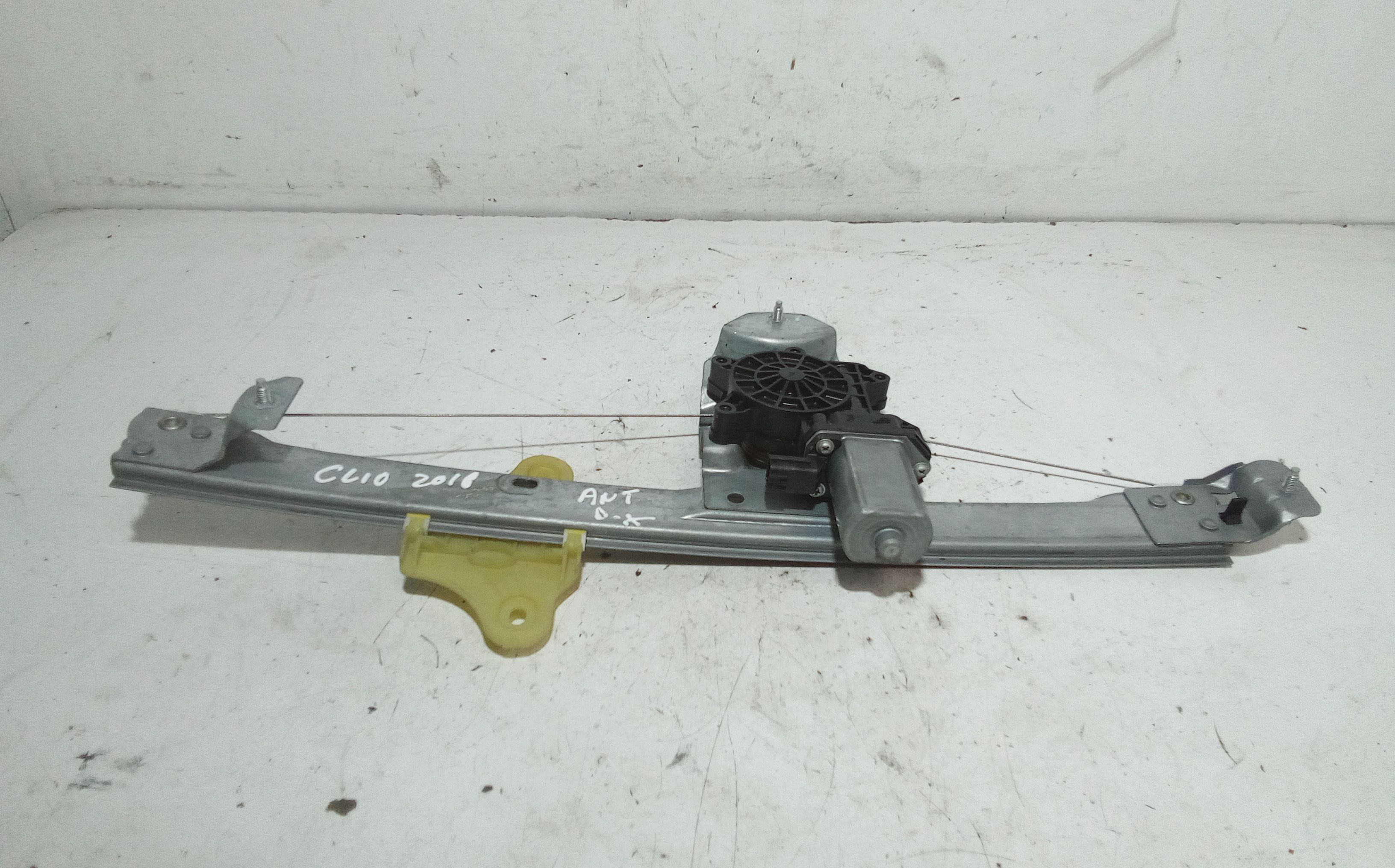 Alzacristallo Porta Ant. Destro Usato