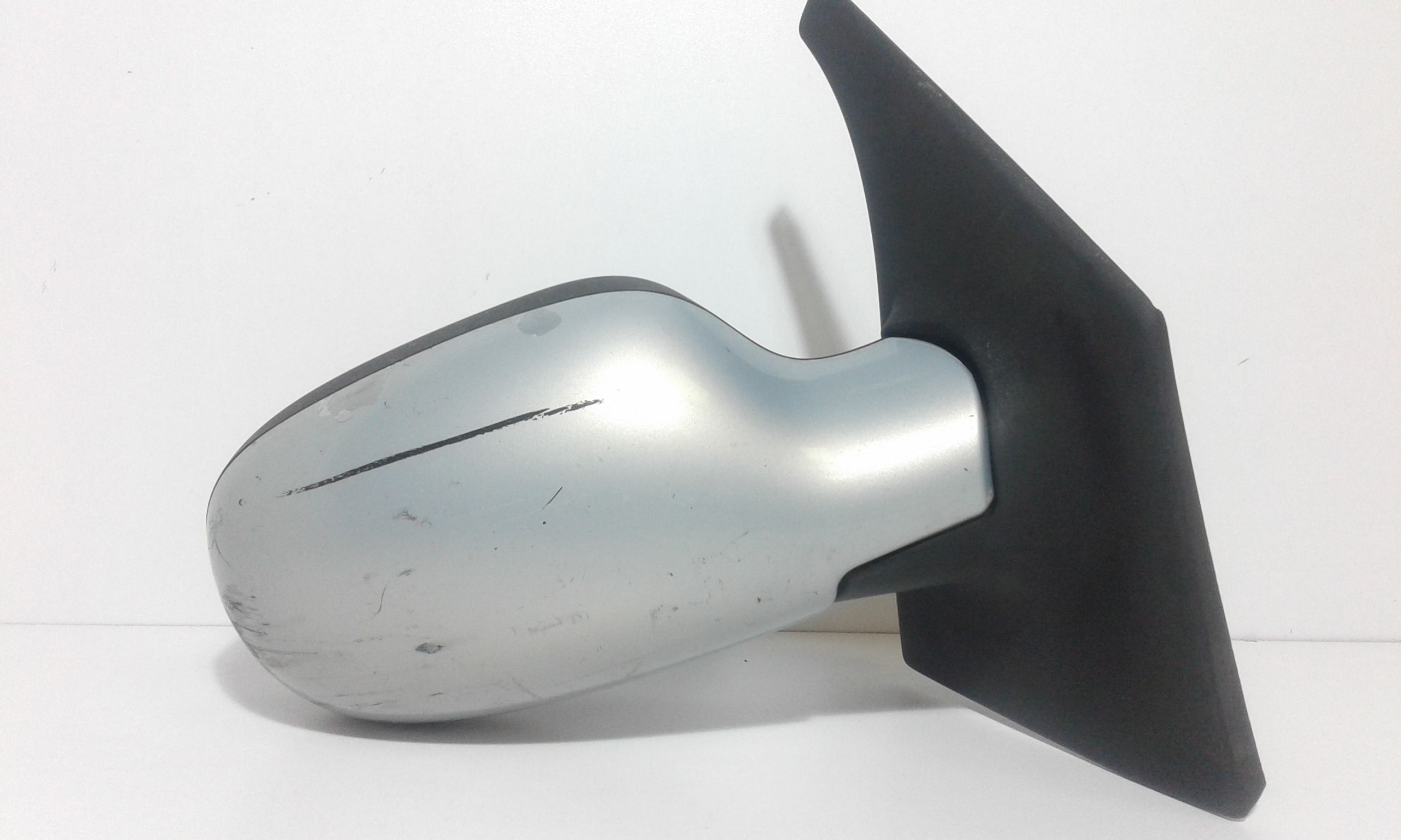 Retrovisore Est. Destro Usato