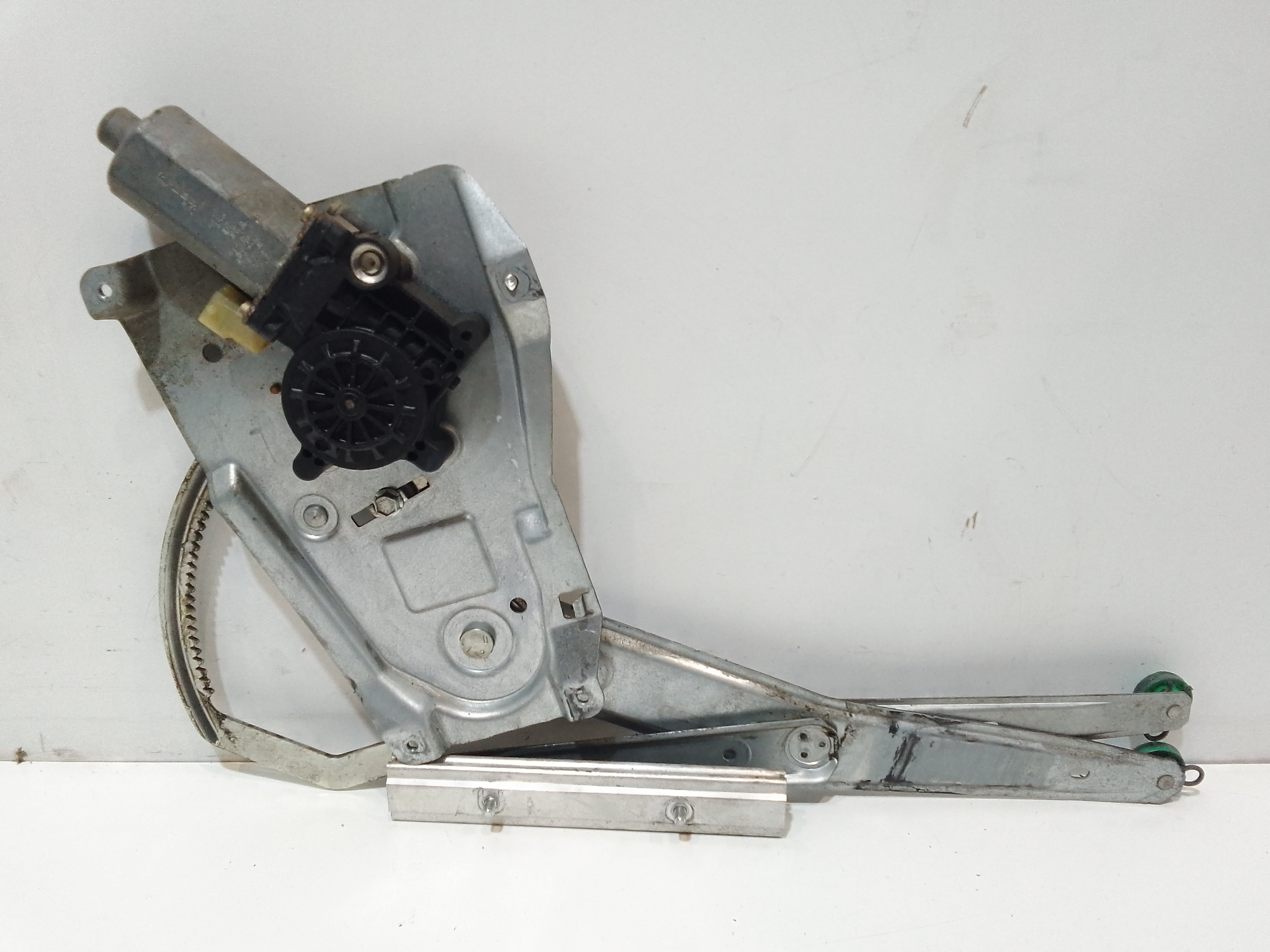 Alzacristallo Porta Ant. Destro Usato