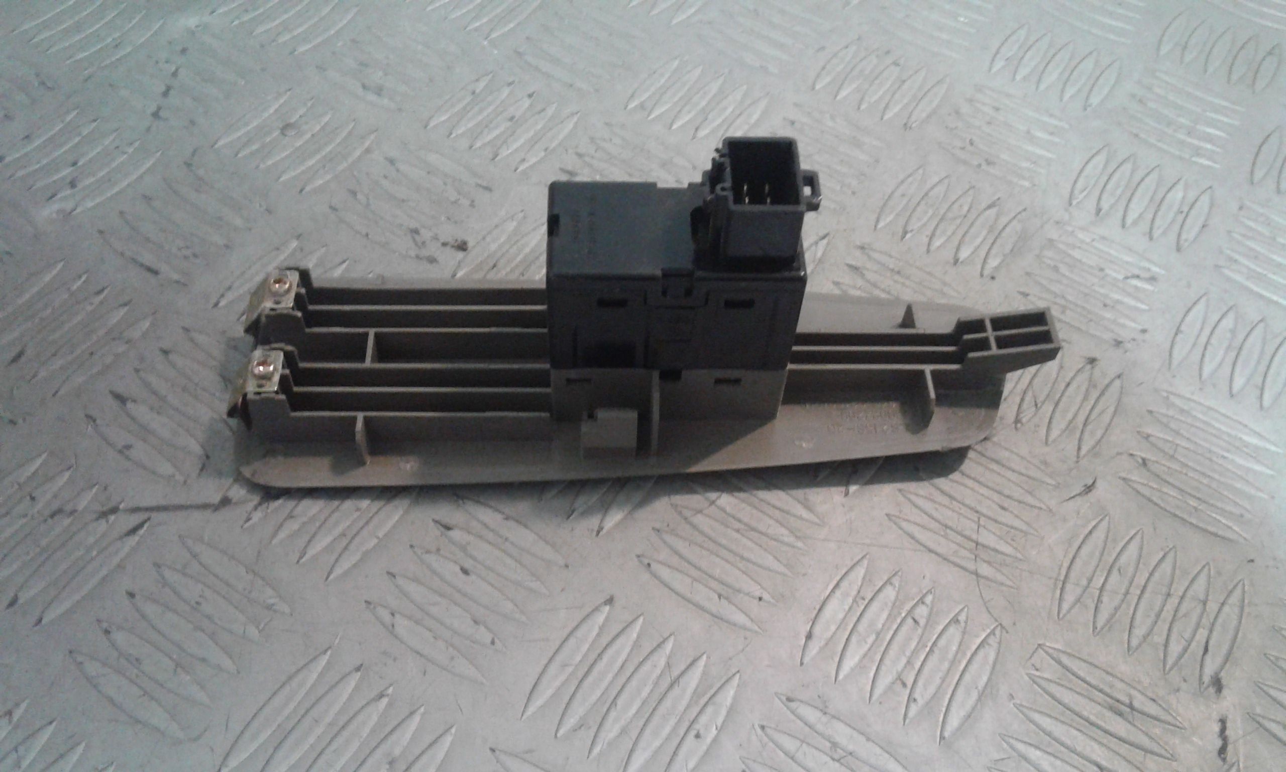 Interruttore Alzacristalli Porta Post. Destro 8584008101LAM Usato